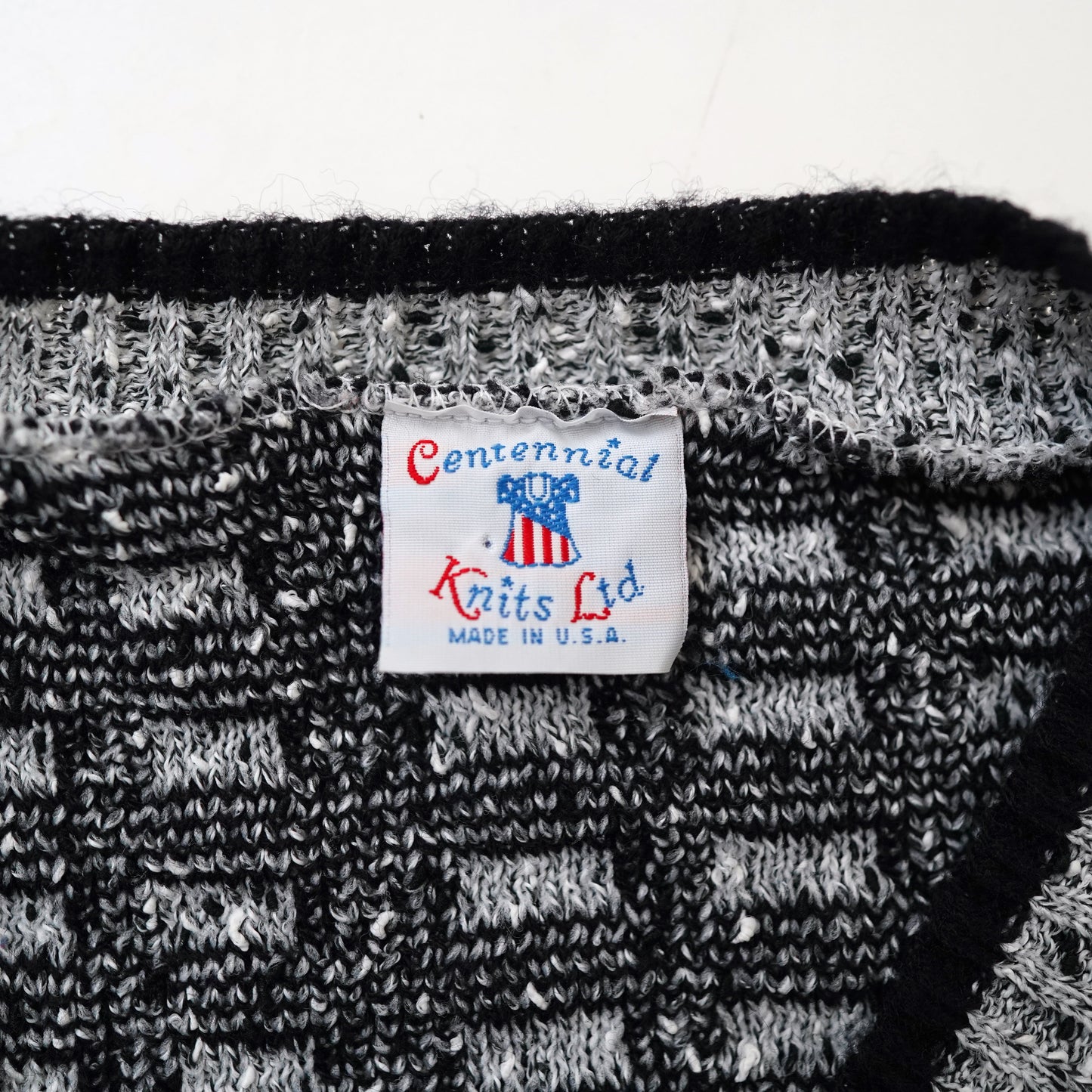 90s Geometric knit vest