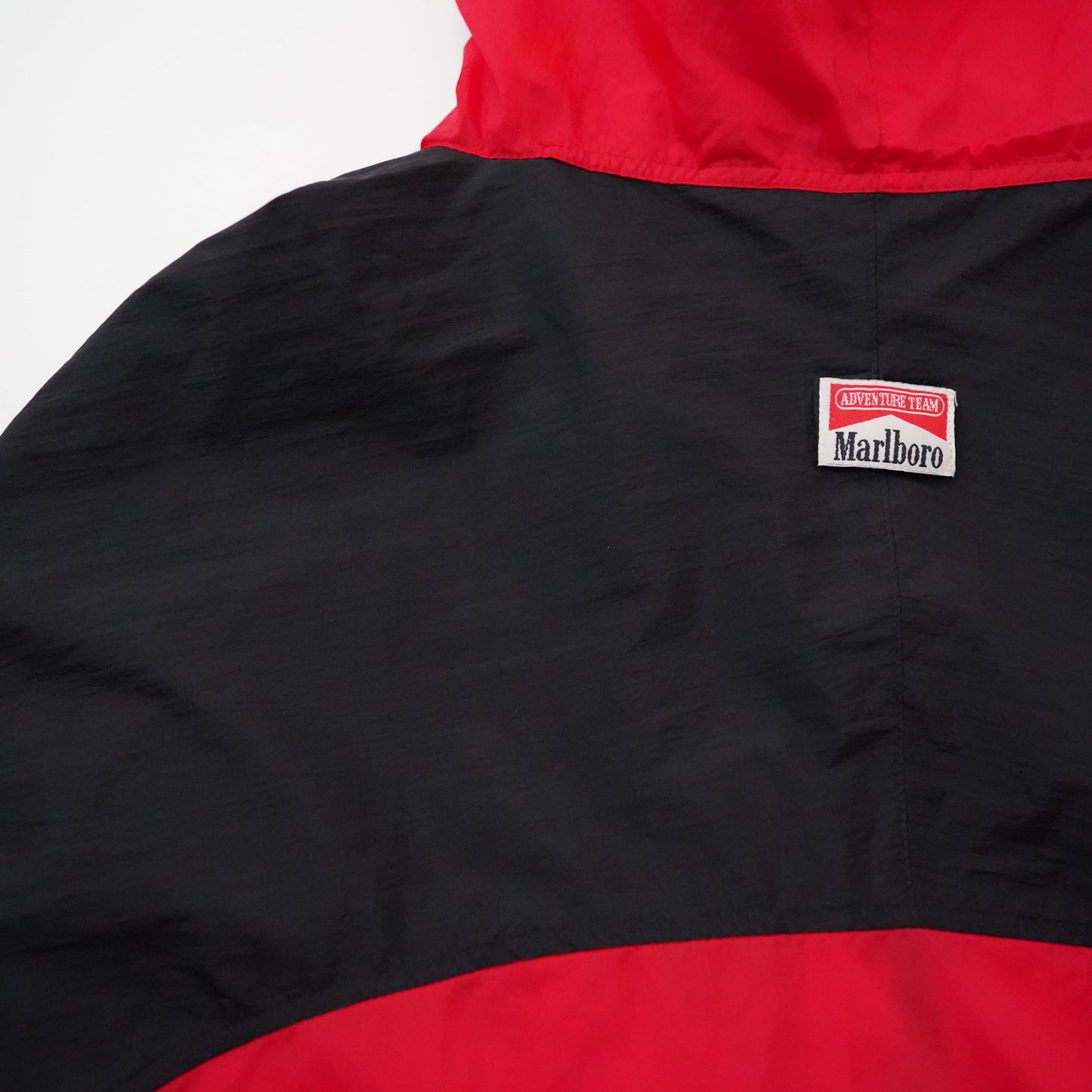 90s Marllboro nylon jacket