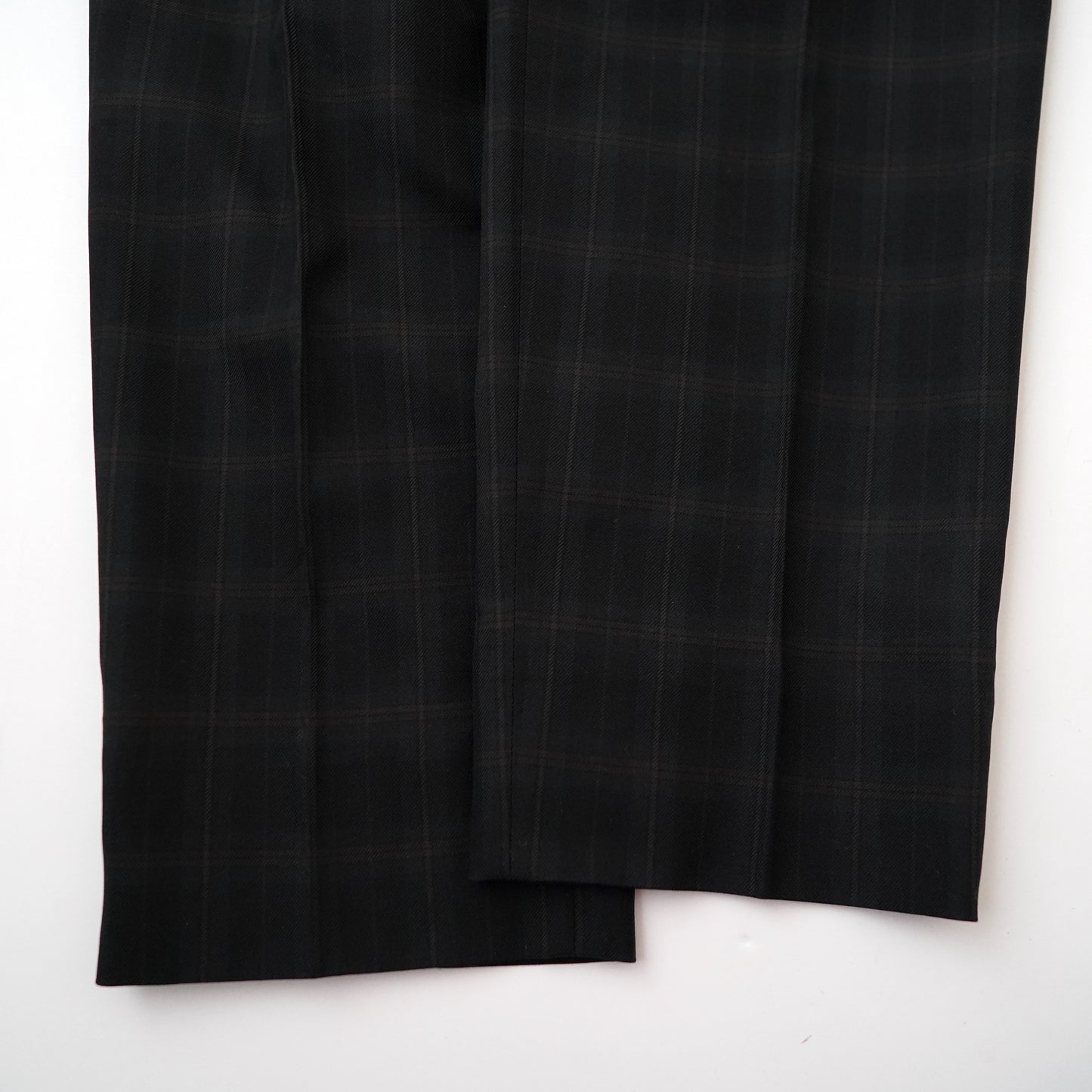 two tuck check long pants