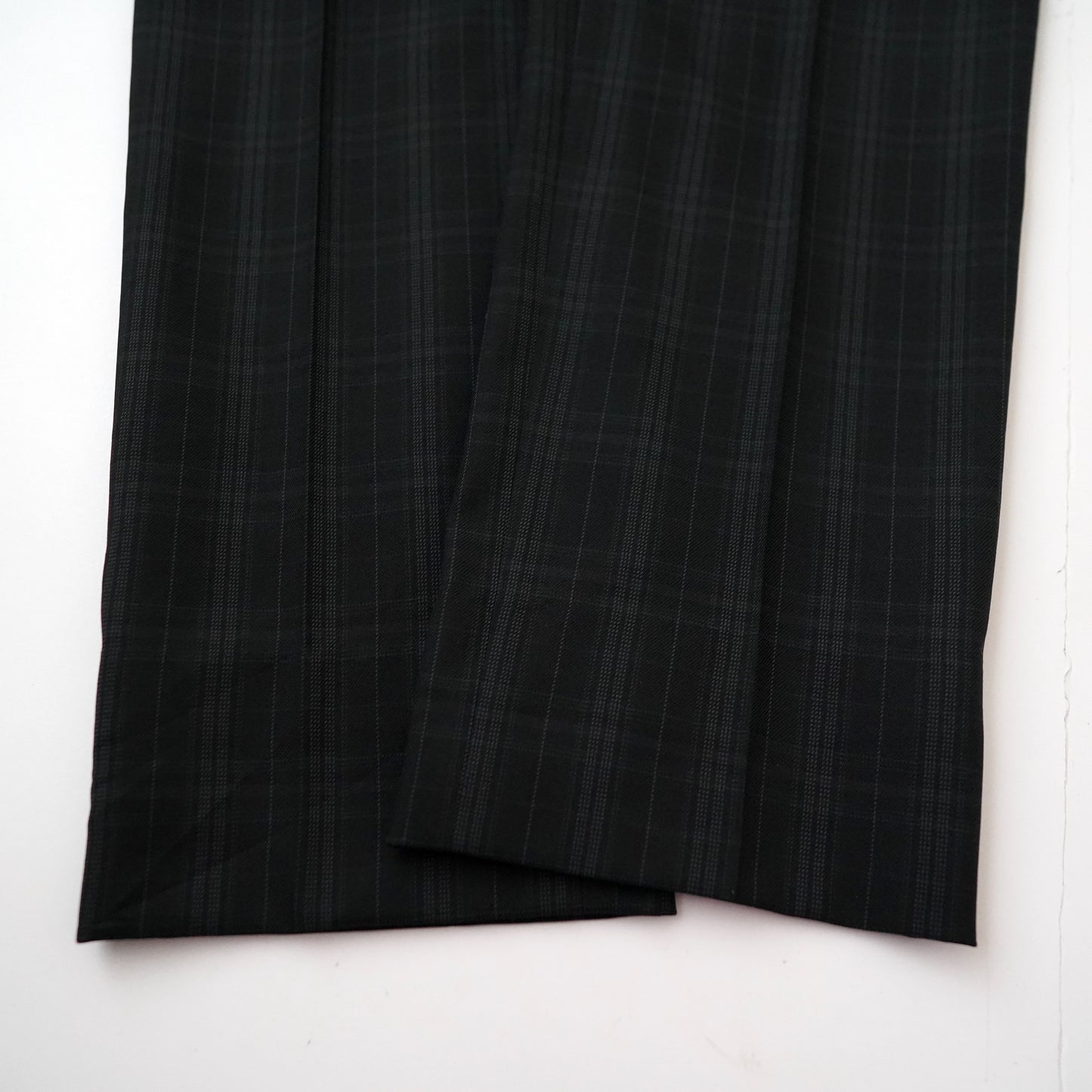 two tuck check long pants