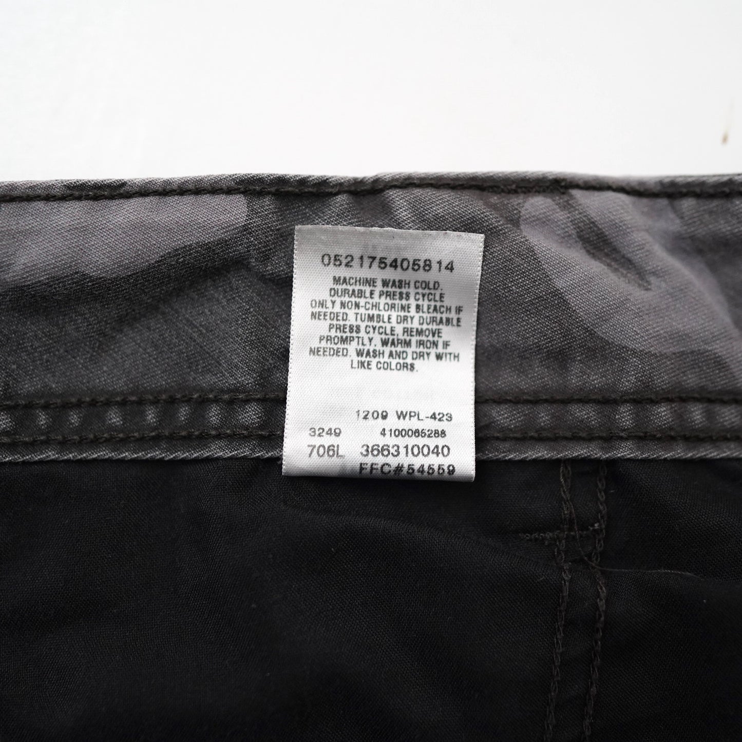 00s LEVI'S camouflage shorts