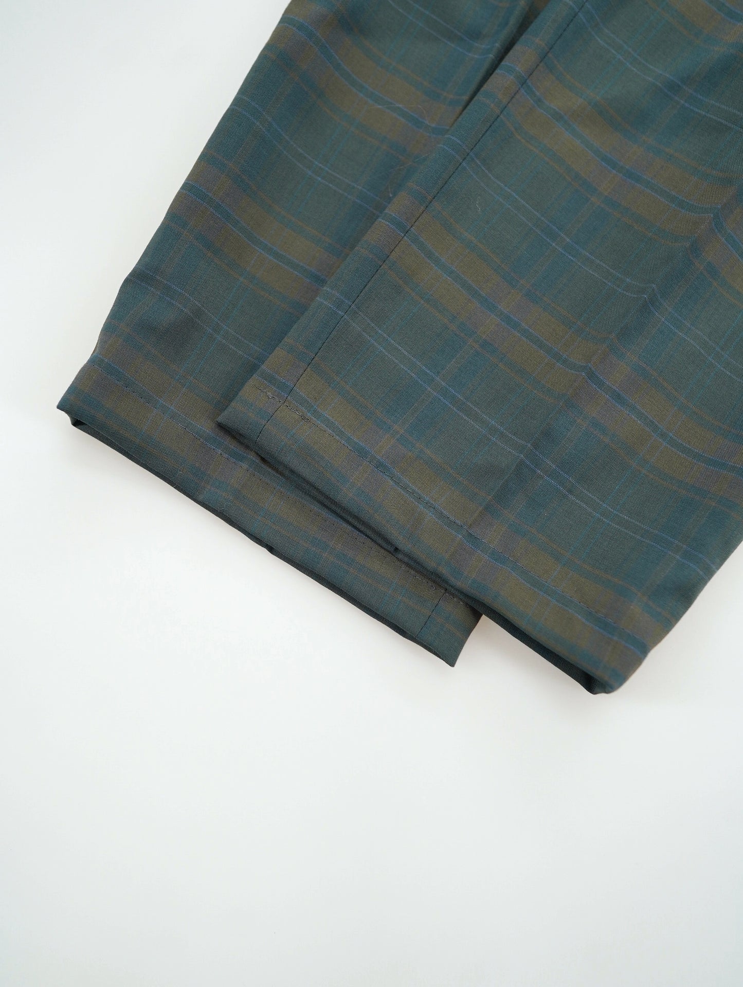 two tuck check long pants