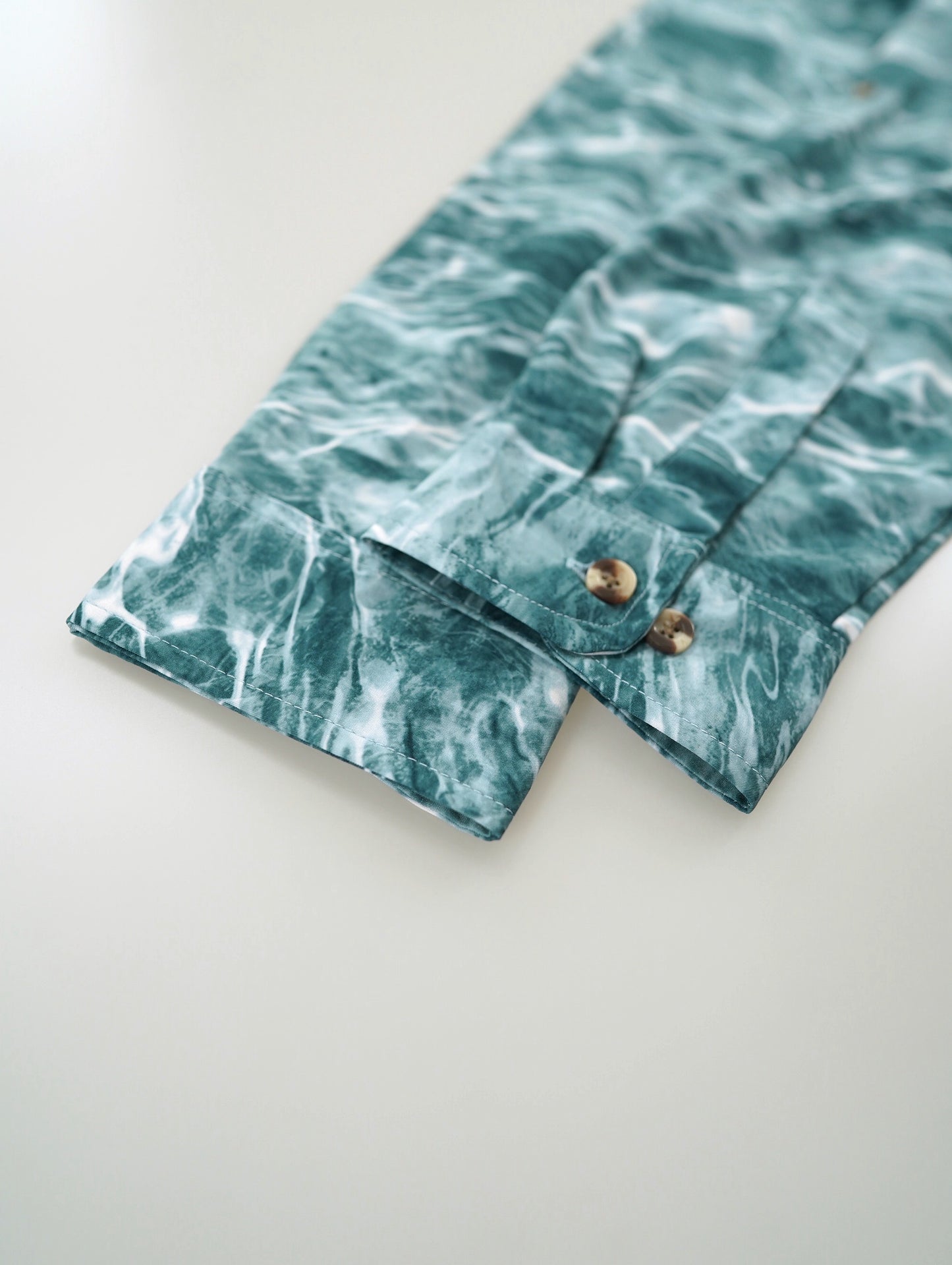 mossy oak design shirt