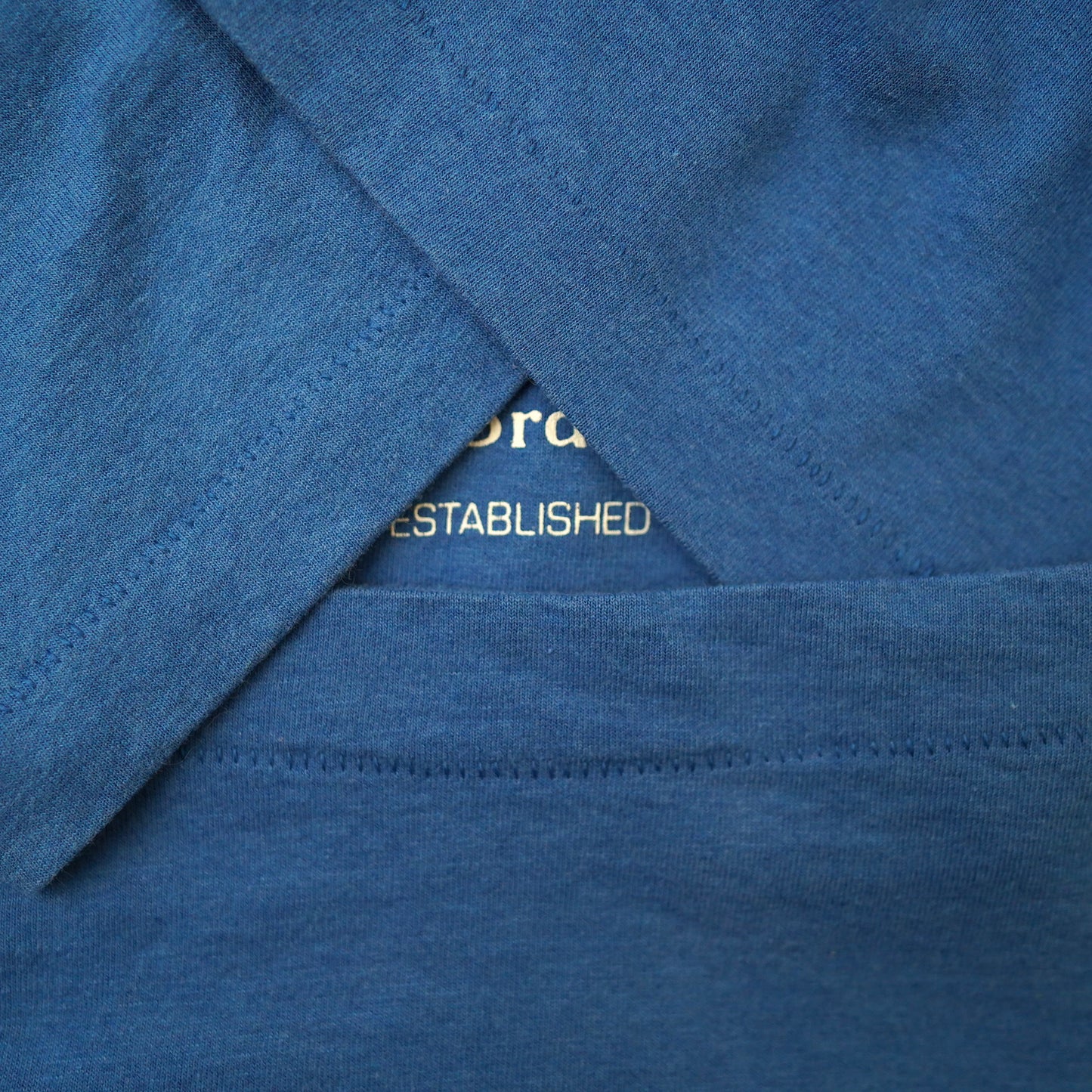 90s FRUIT OF THE LOOM tee