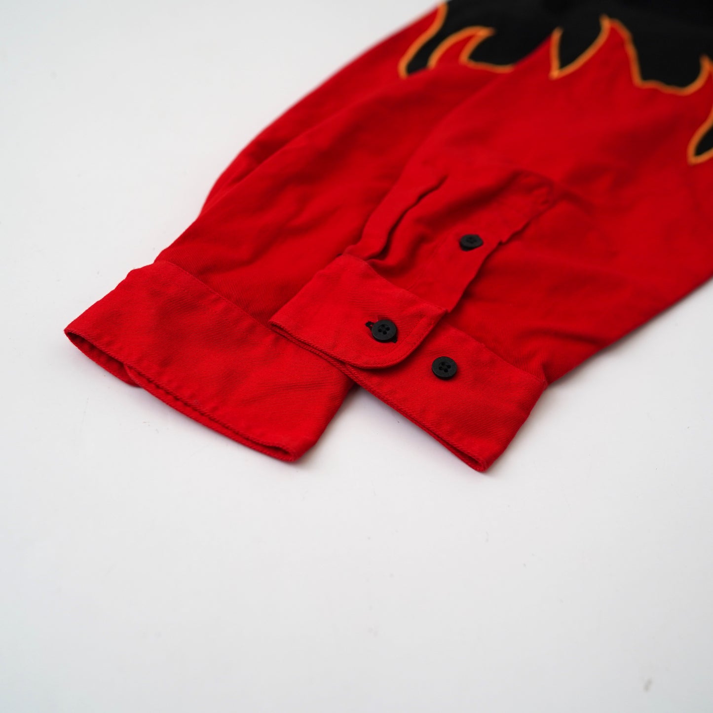 button collar flame shirt