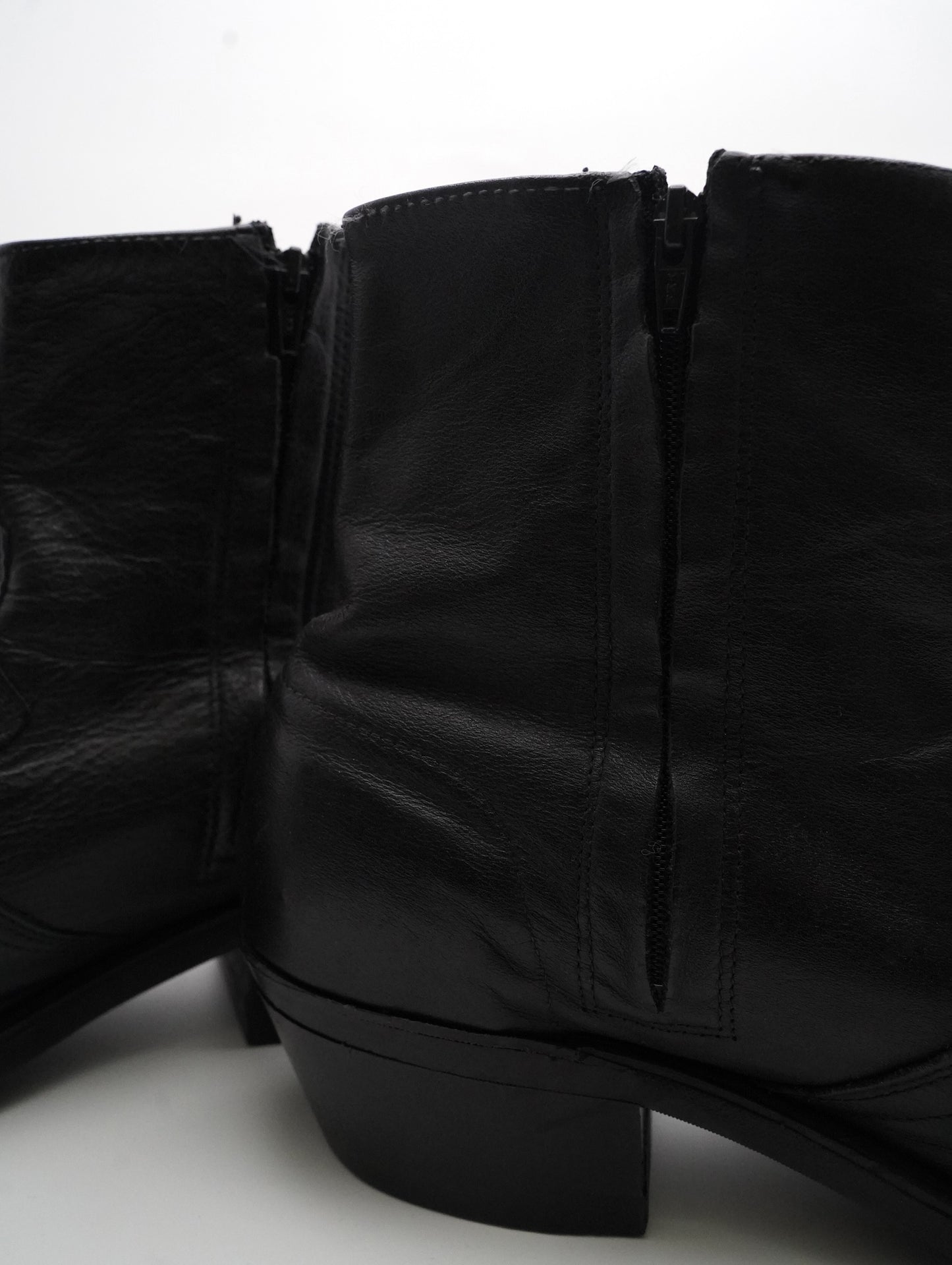 Side Zip Western boots