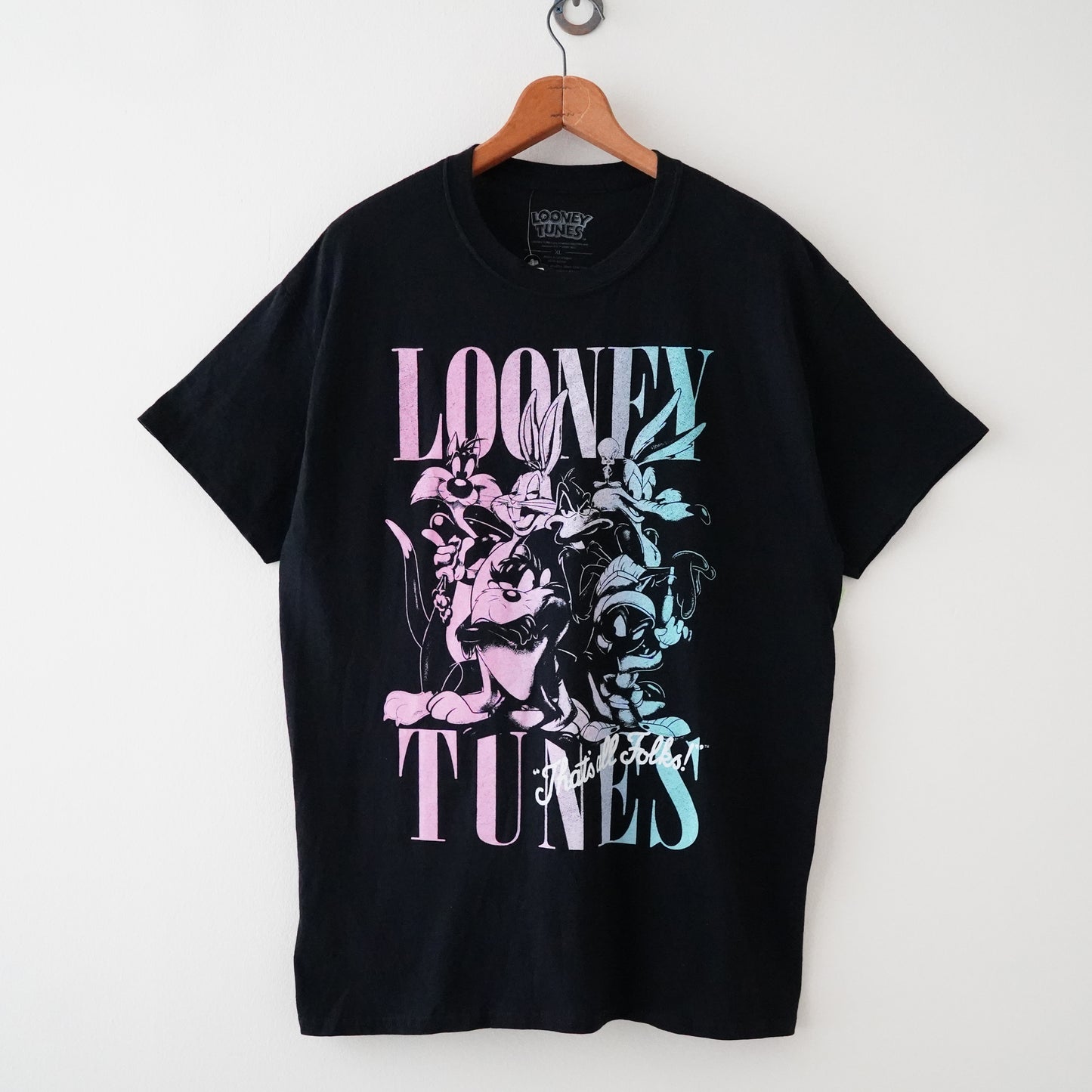 LOONEY TUNES tee