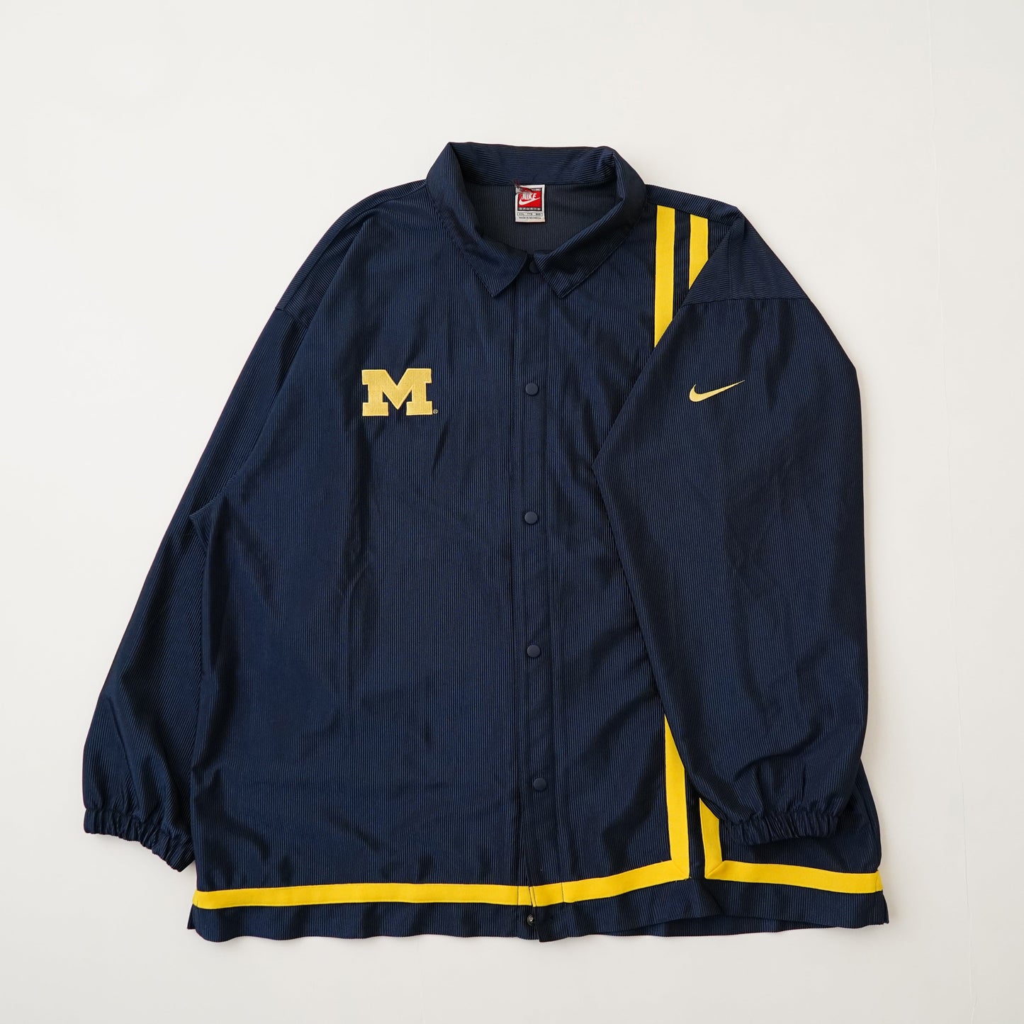 NIKE Sports nylon jacket