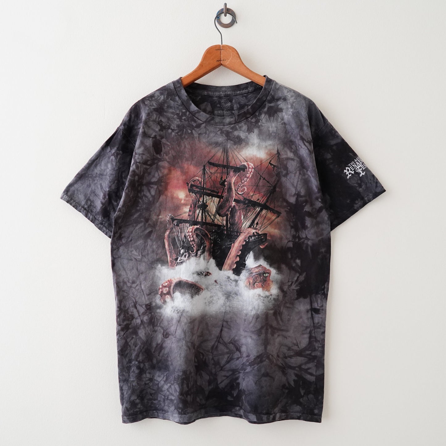 THE MOUNTAIN tee