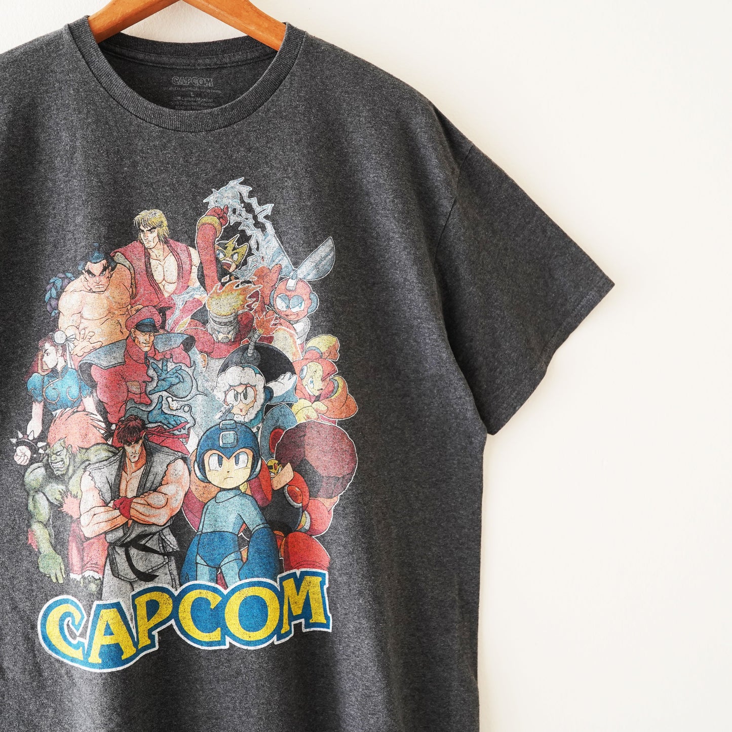 CAPCOM tee