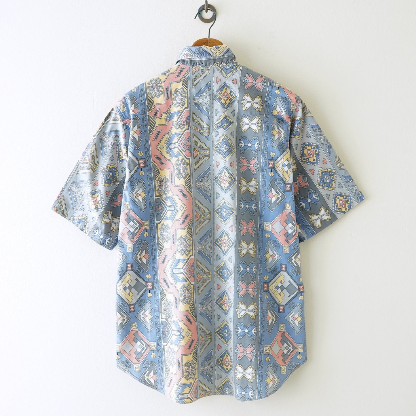 90s patten shirt