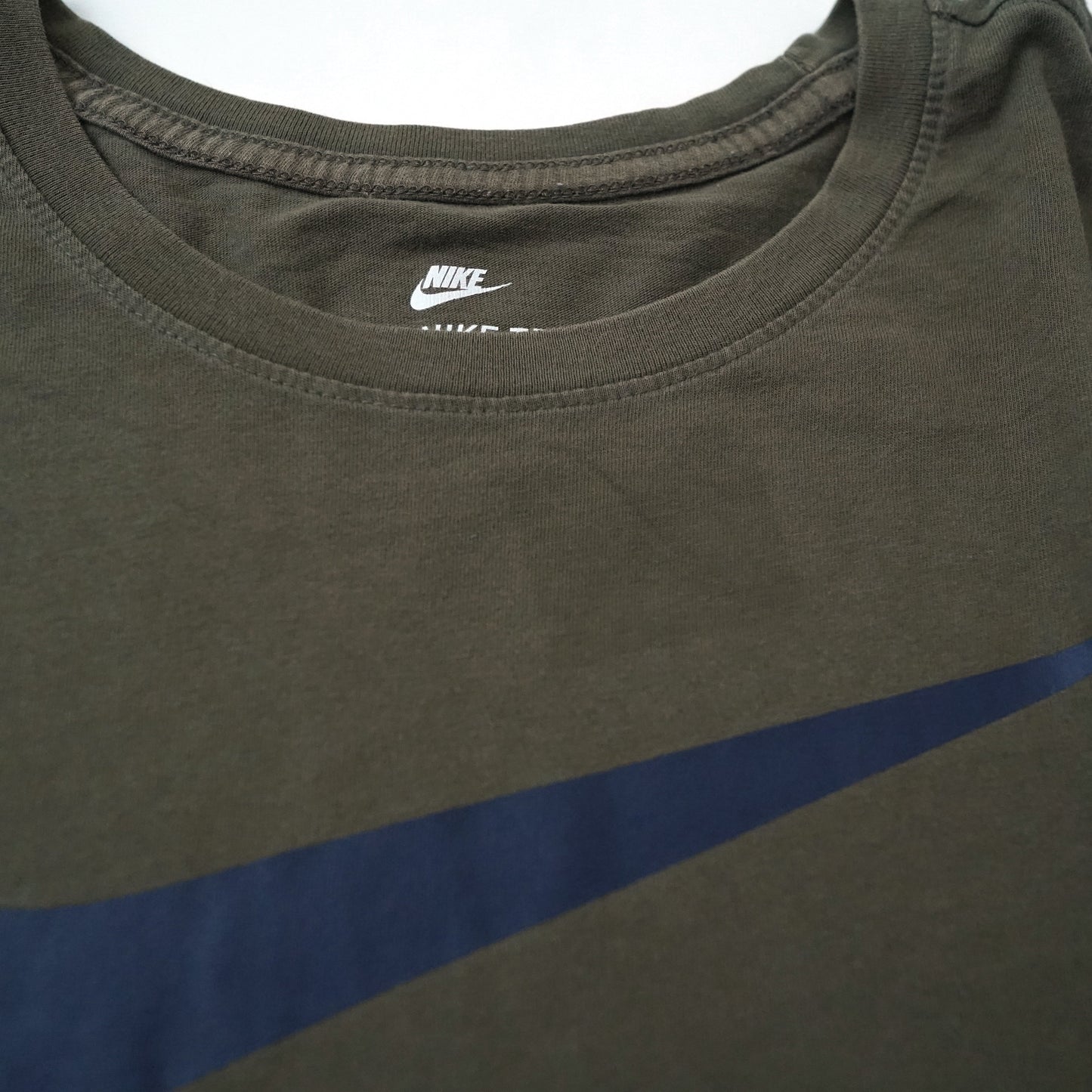 NIKE tee