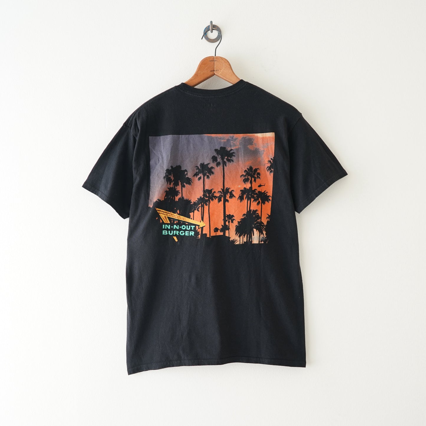 IN-N-OUT BURGER tee