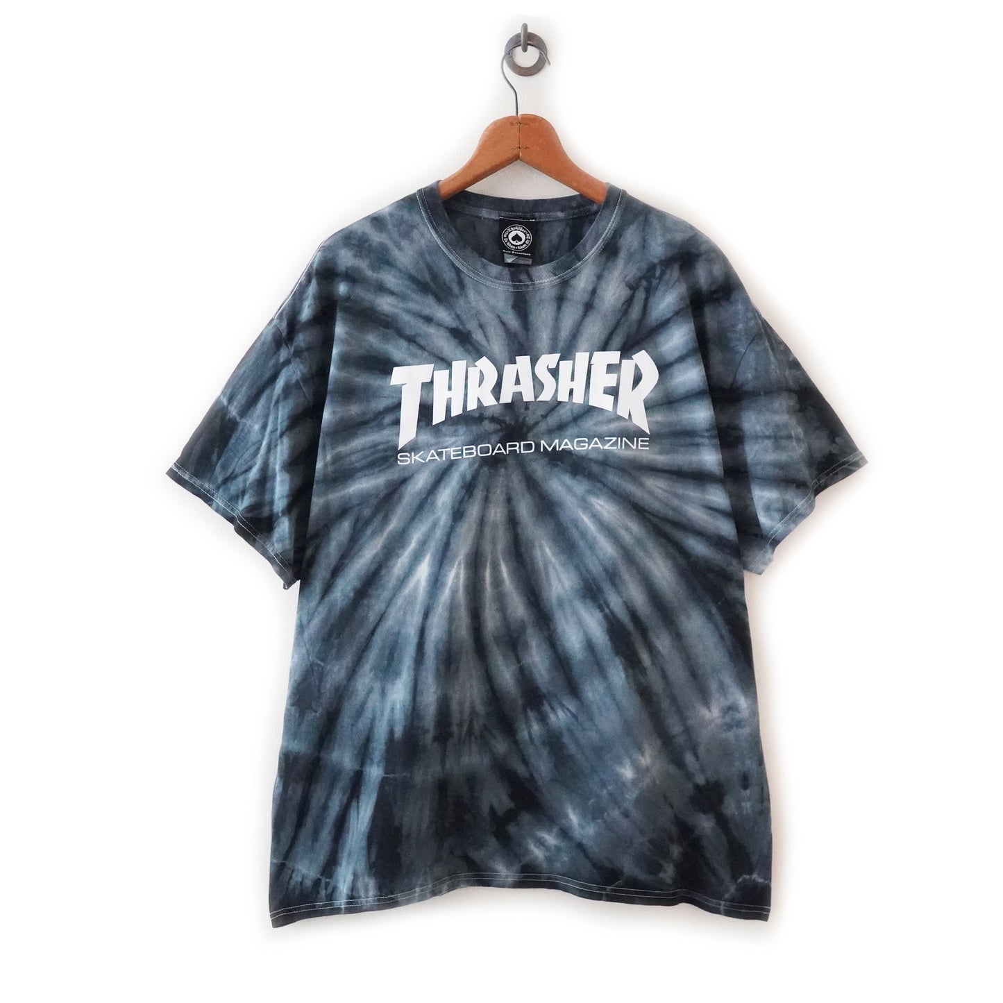 THRASHER tee