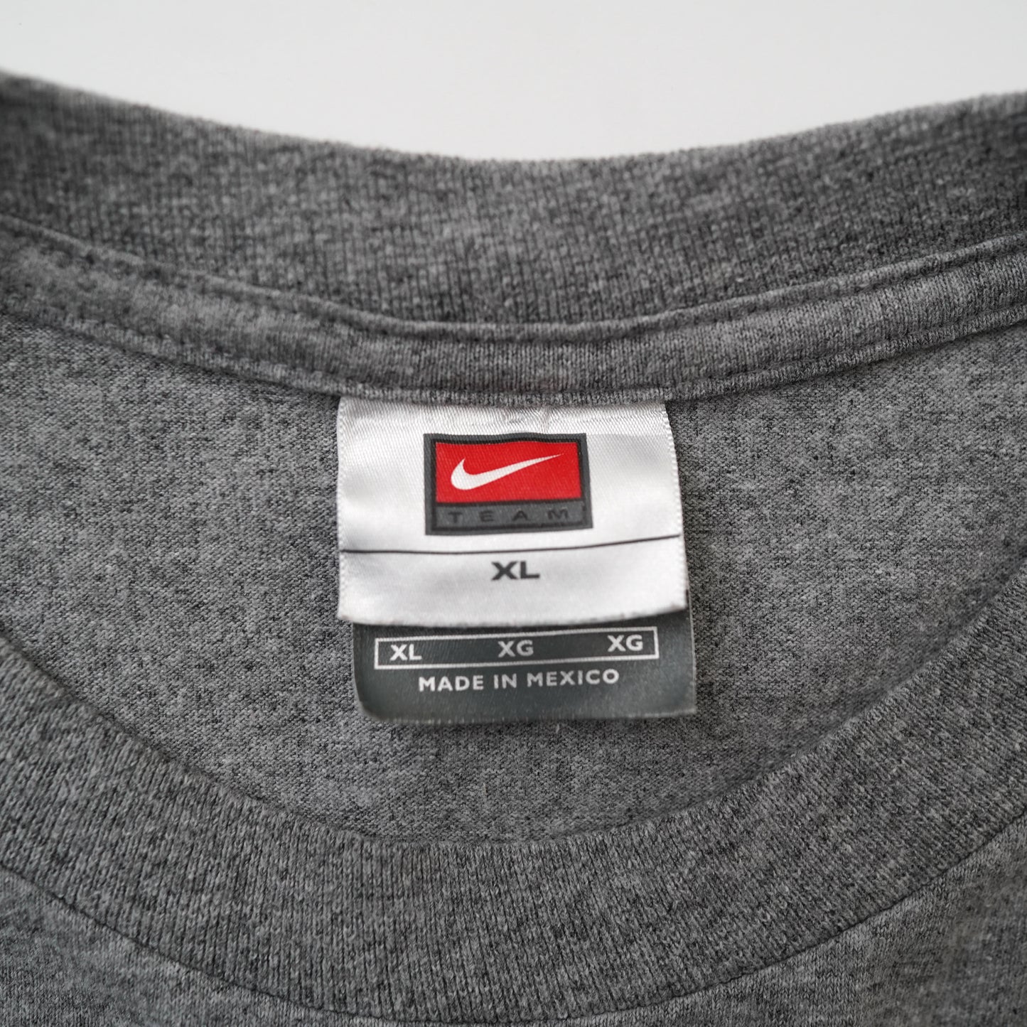 NIKE tee