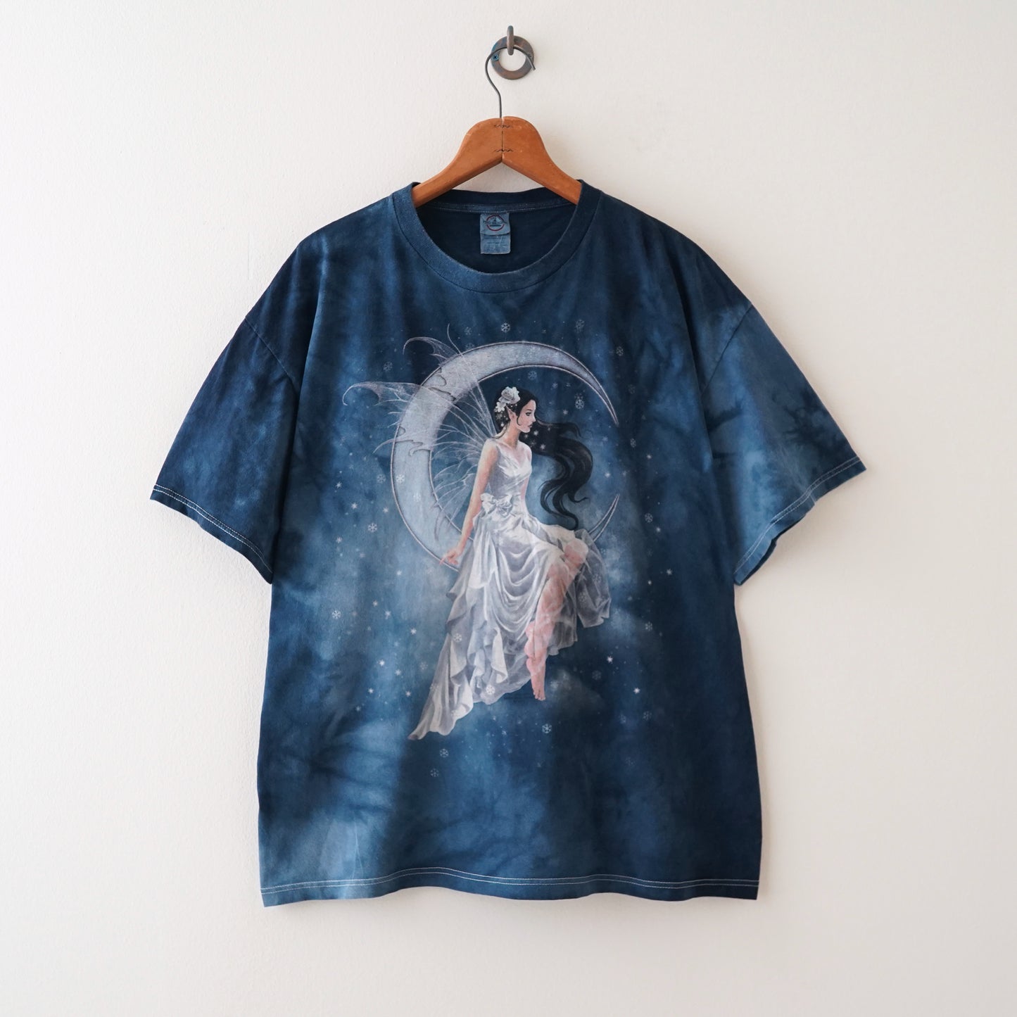 Moon tee