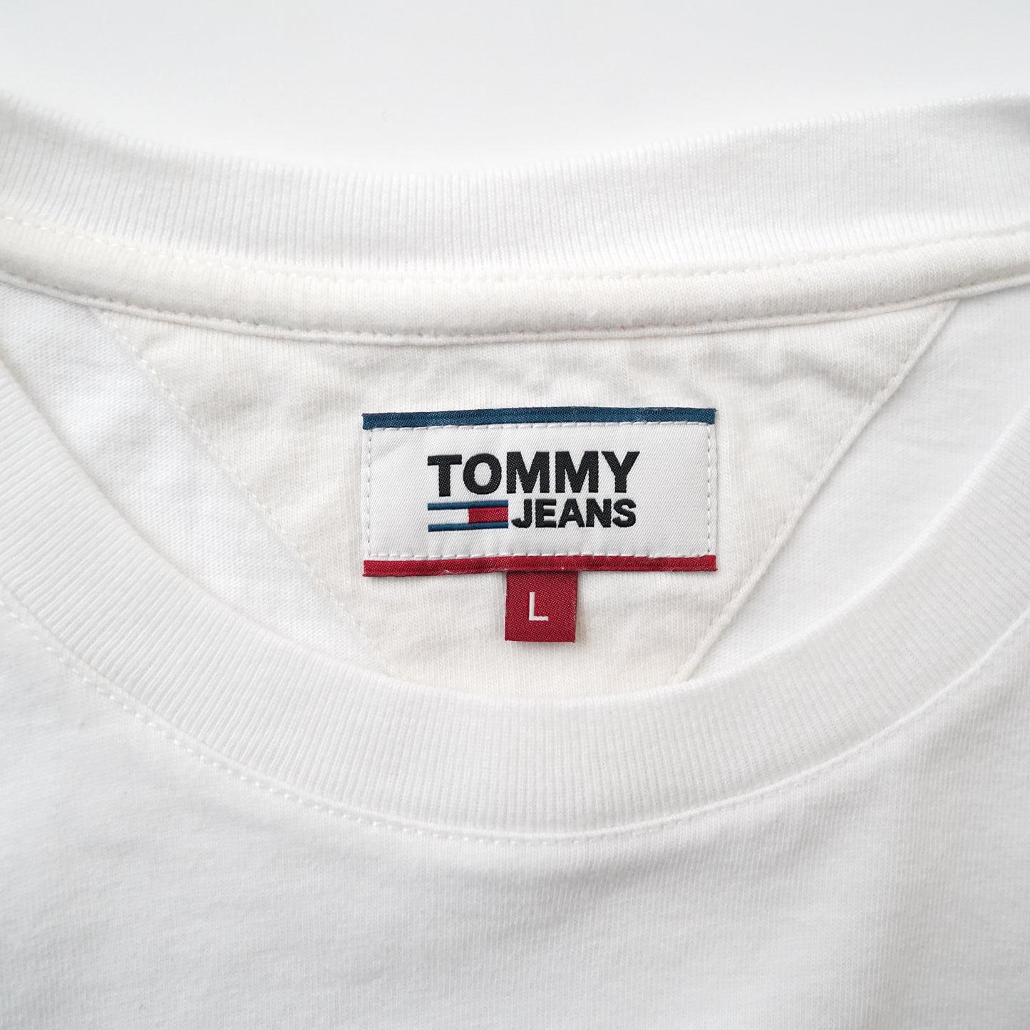 TOMMY JEANS tee
