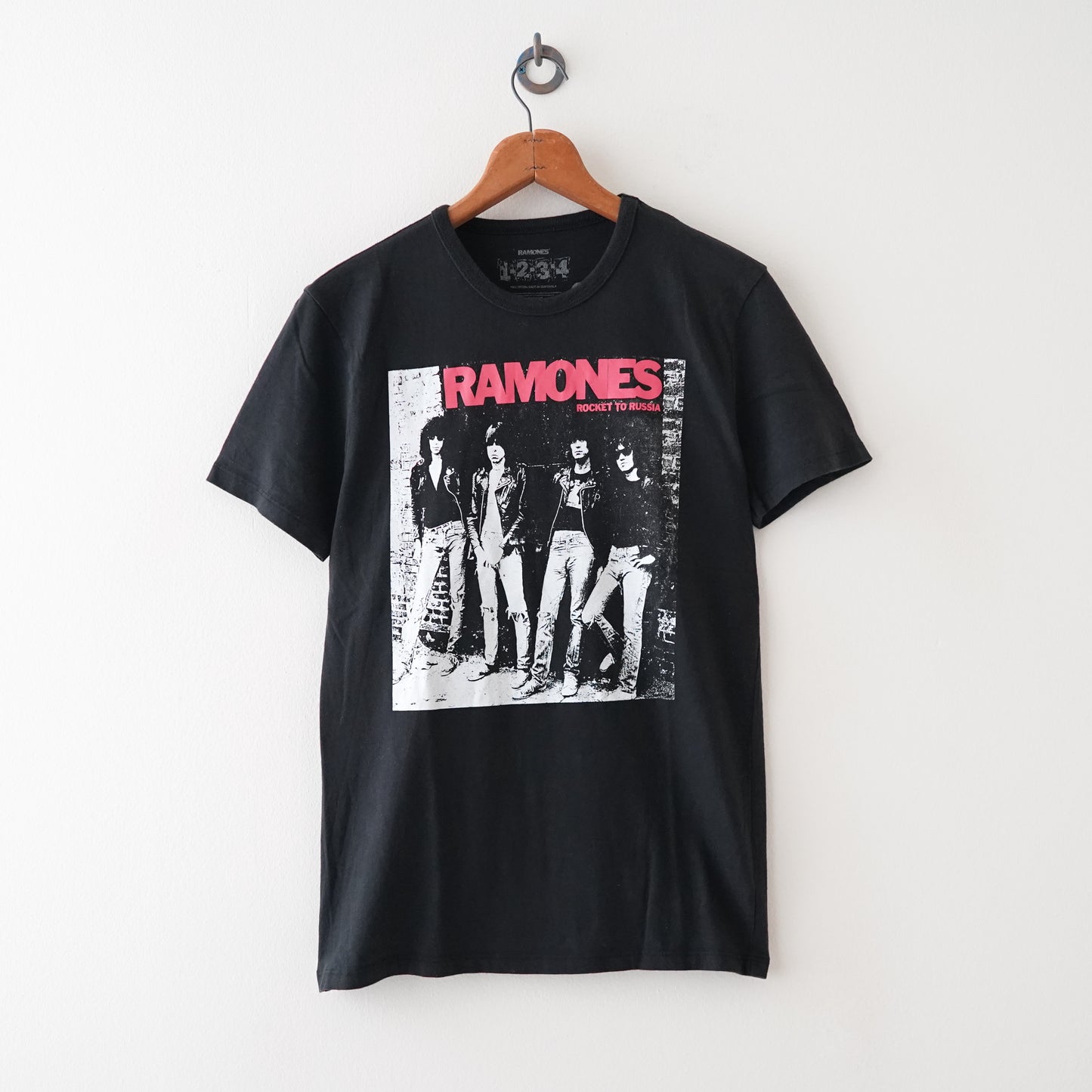 RAMONES print tee