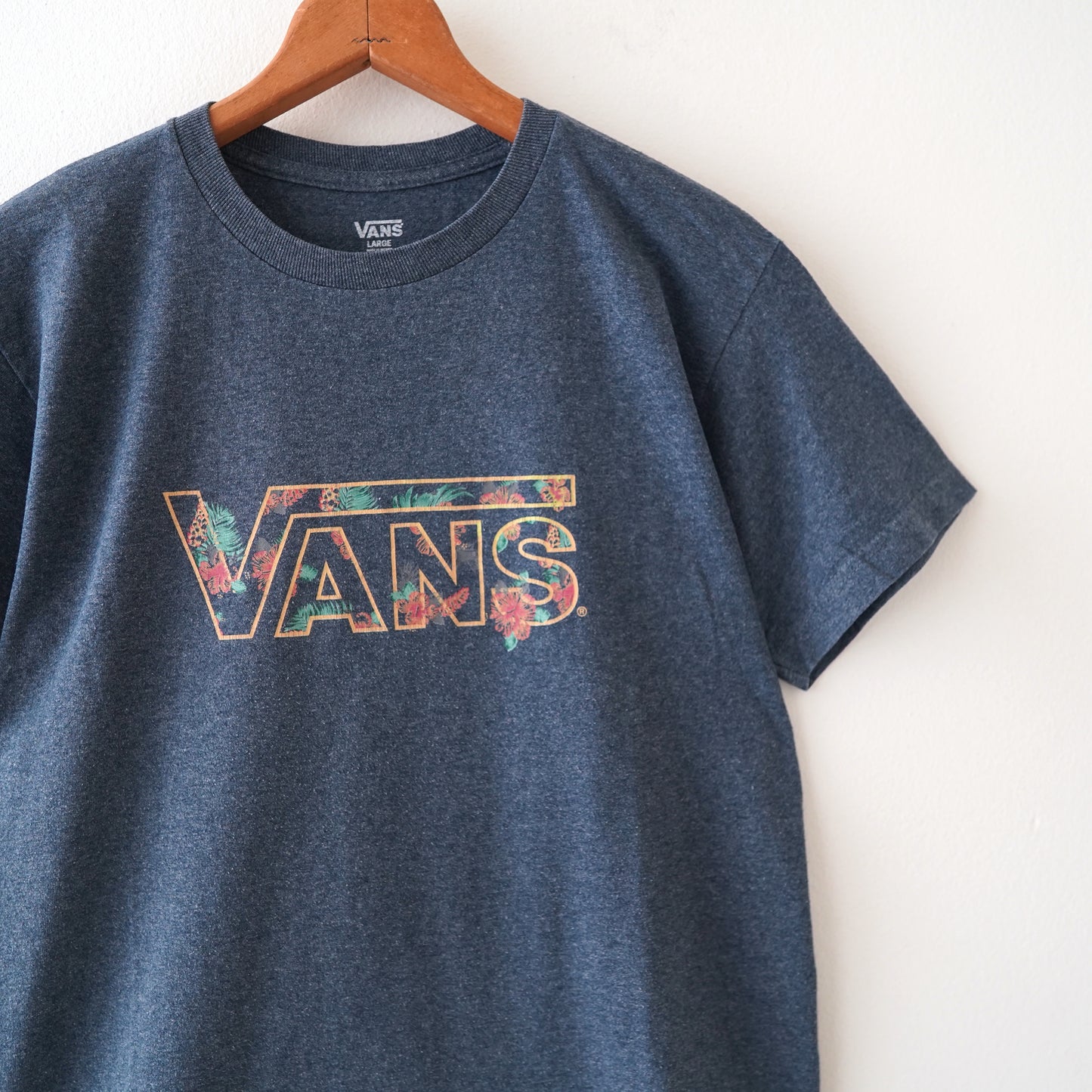 VANS logo tee