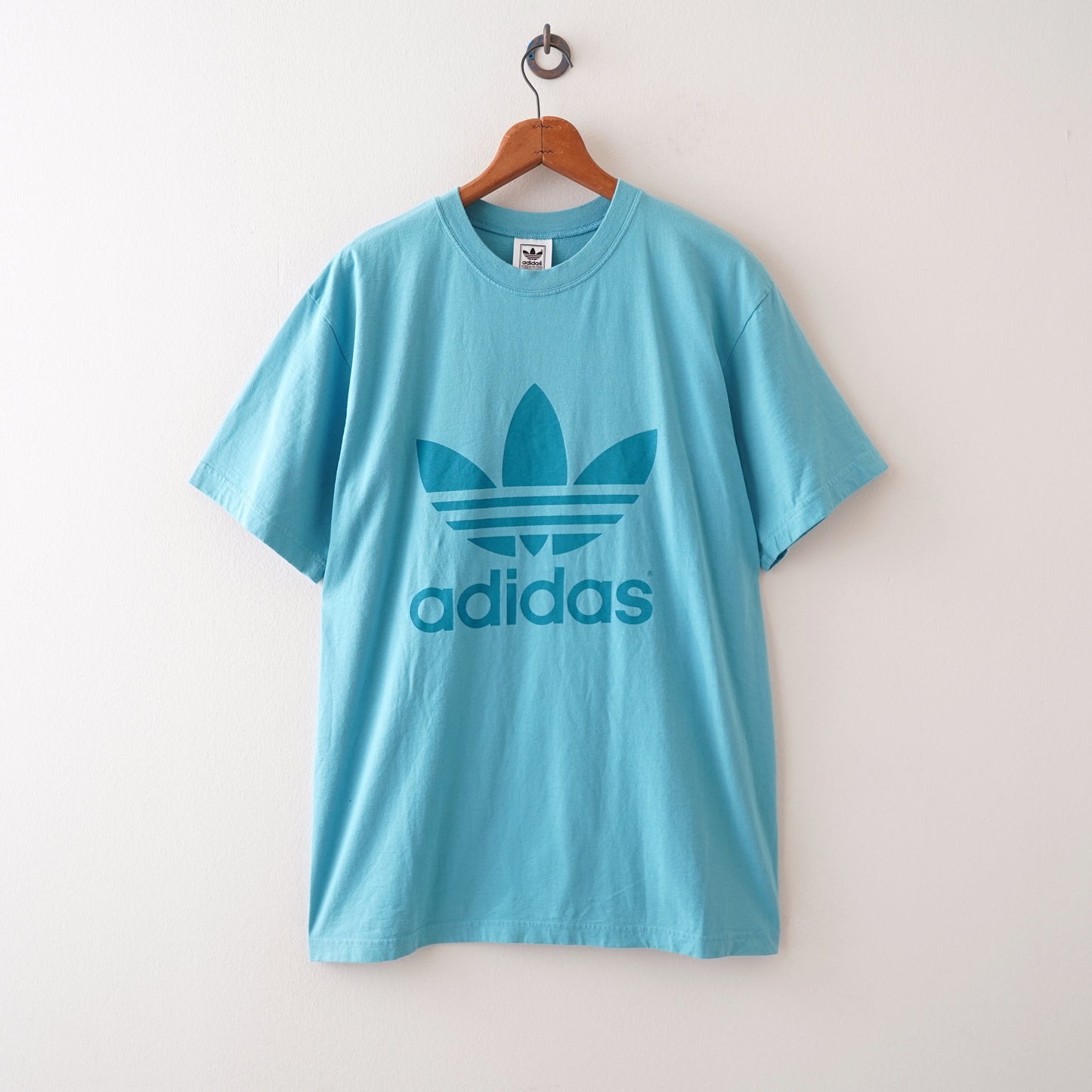 addidas logo tee