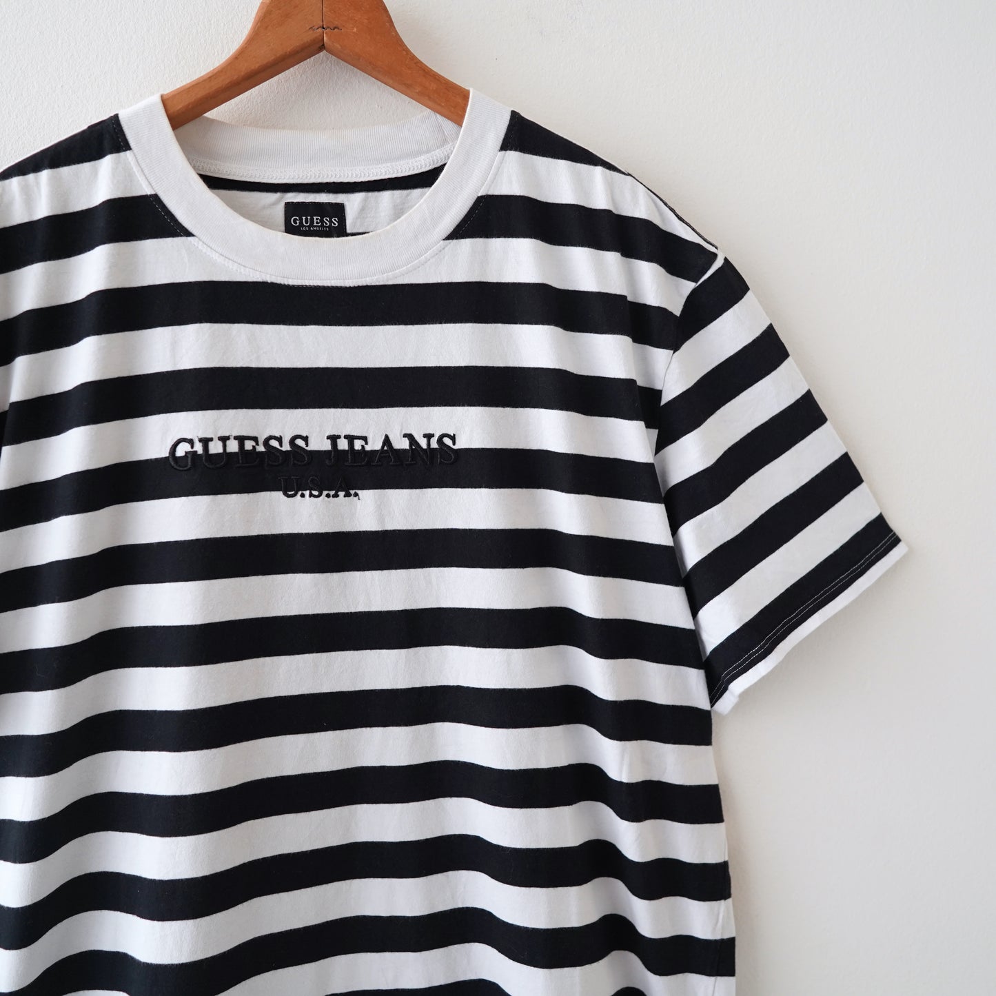 GUESS border tee