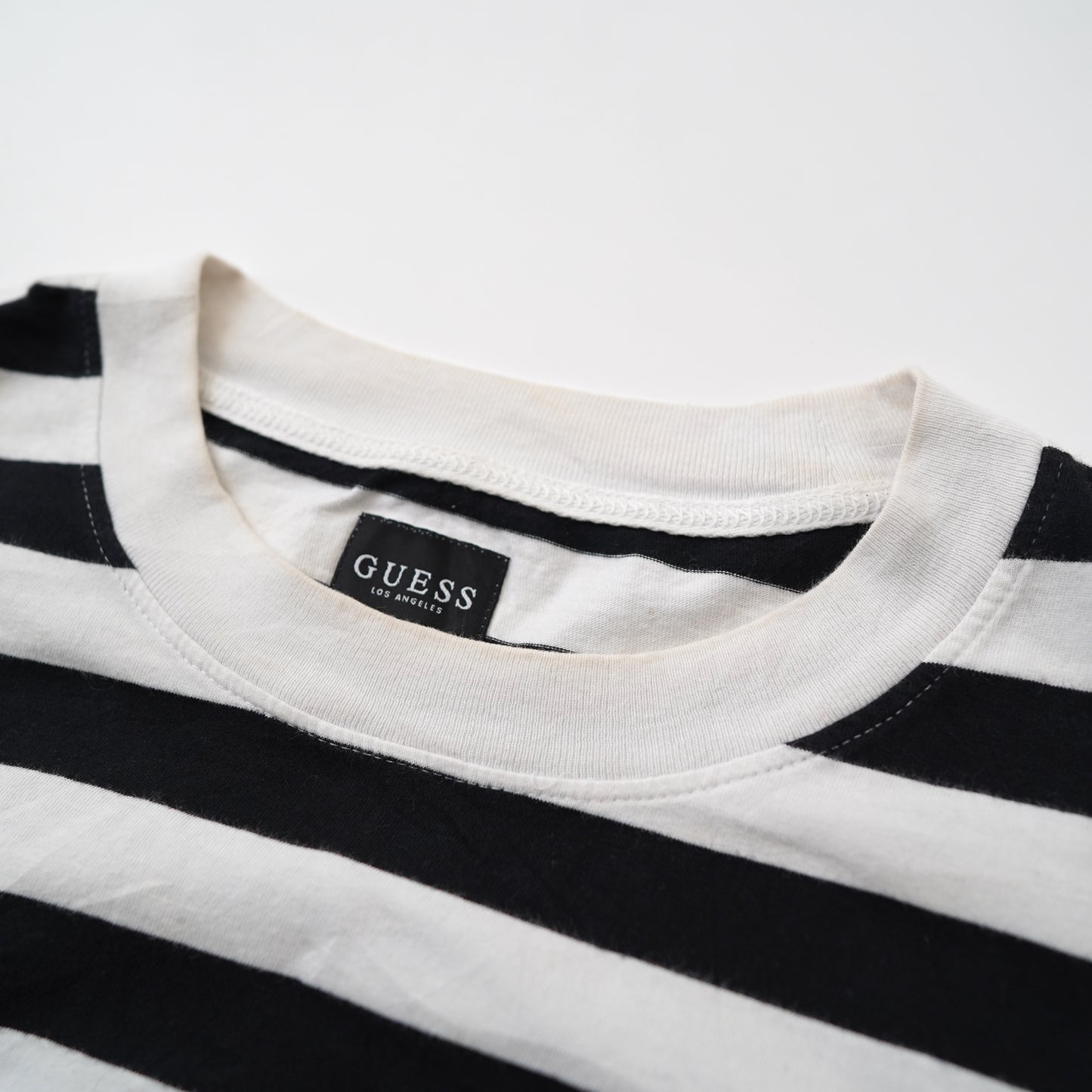 GUESS border tee