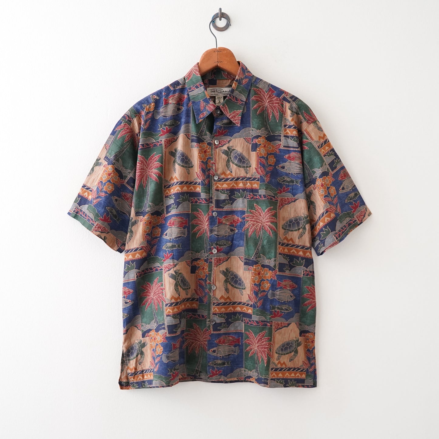 Aloha shirt