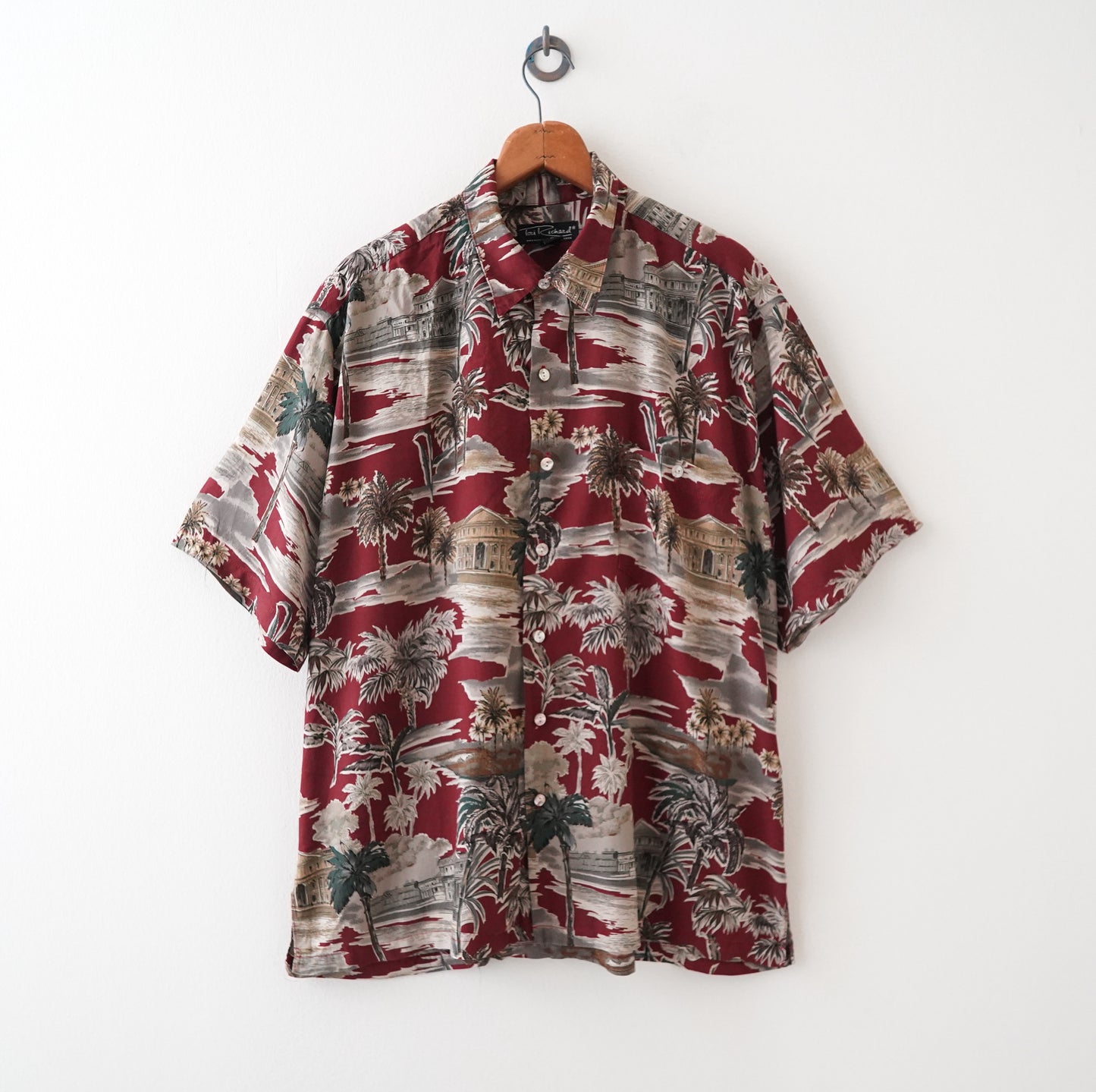 Aloha shirt