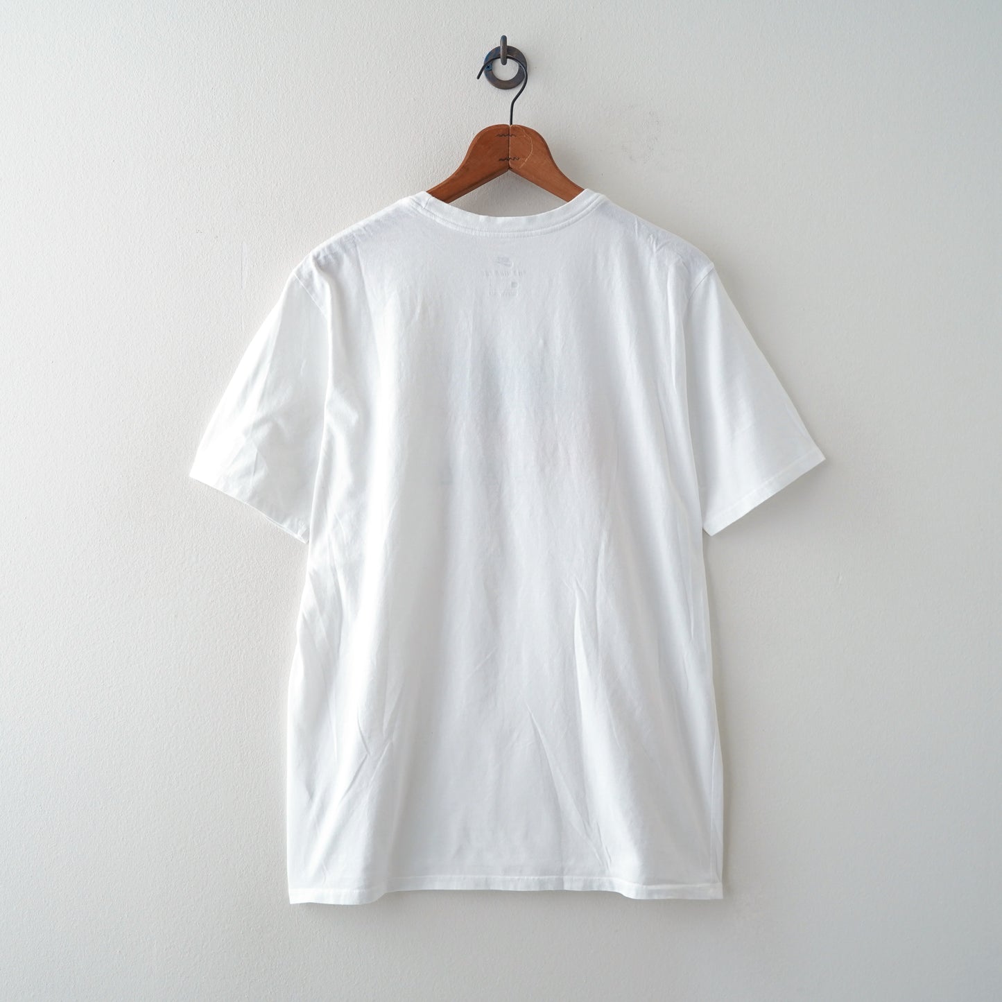 NIKE logo tee