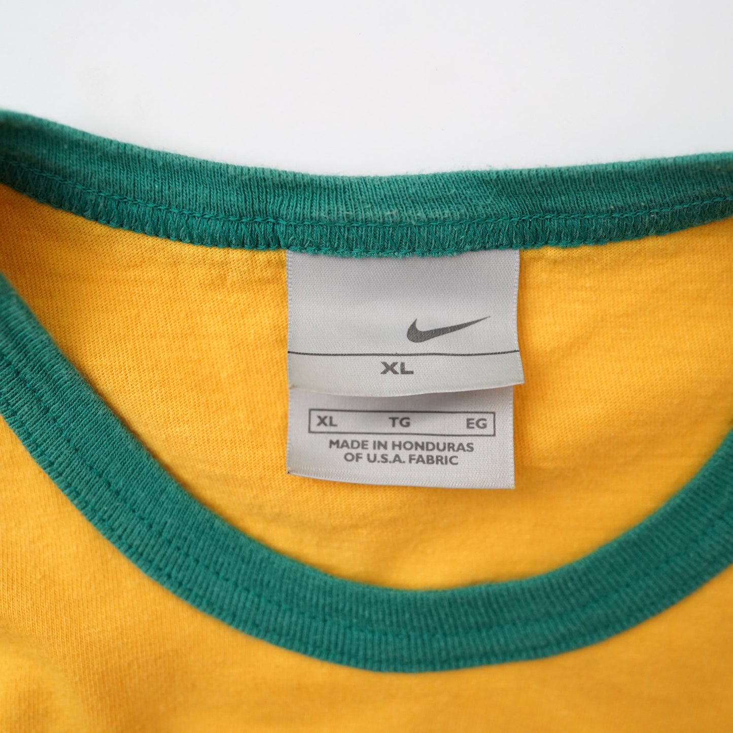 00s NIKE SPORTS WEAR tee