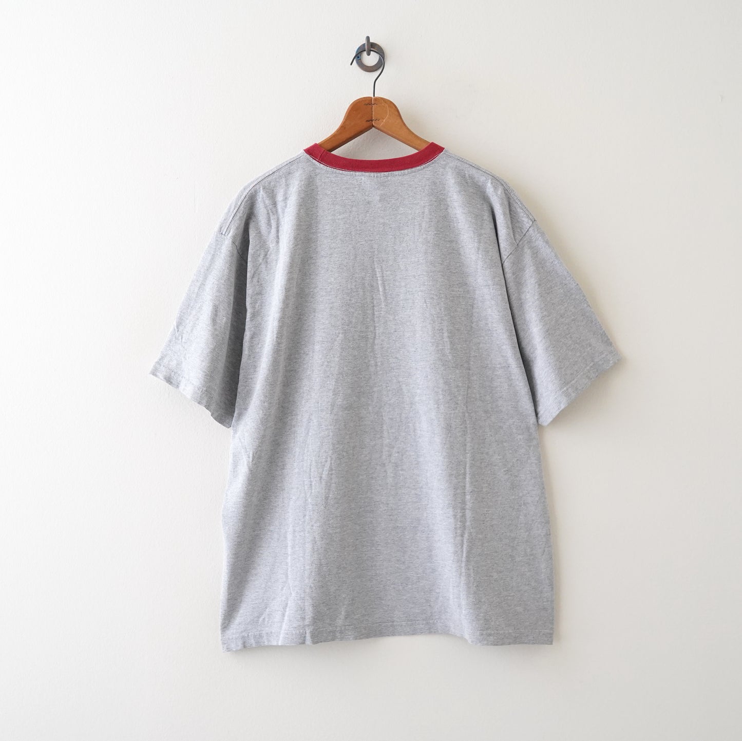 Levi's logo tee