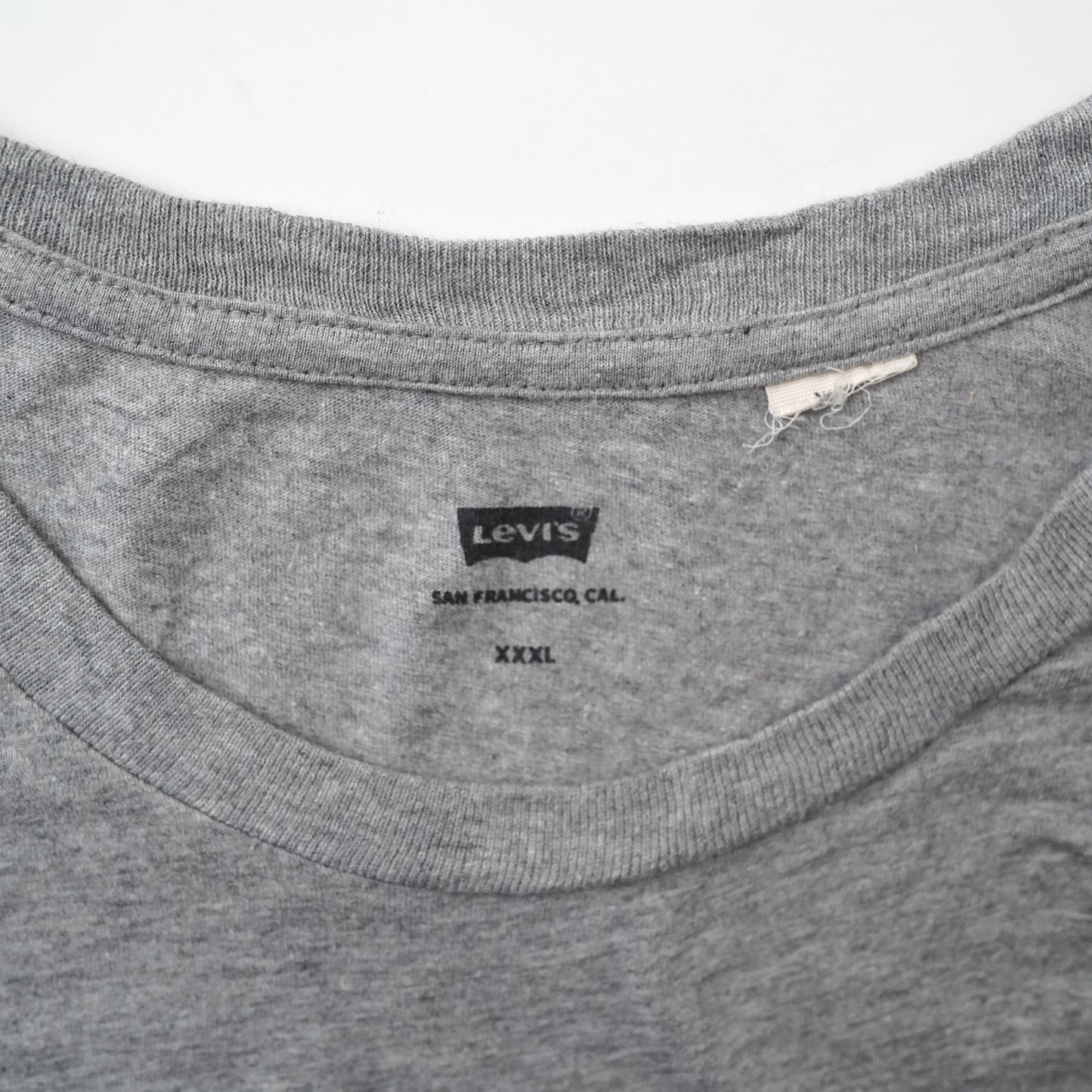 Levi's bear tee