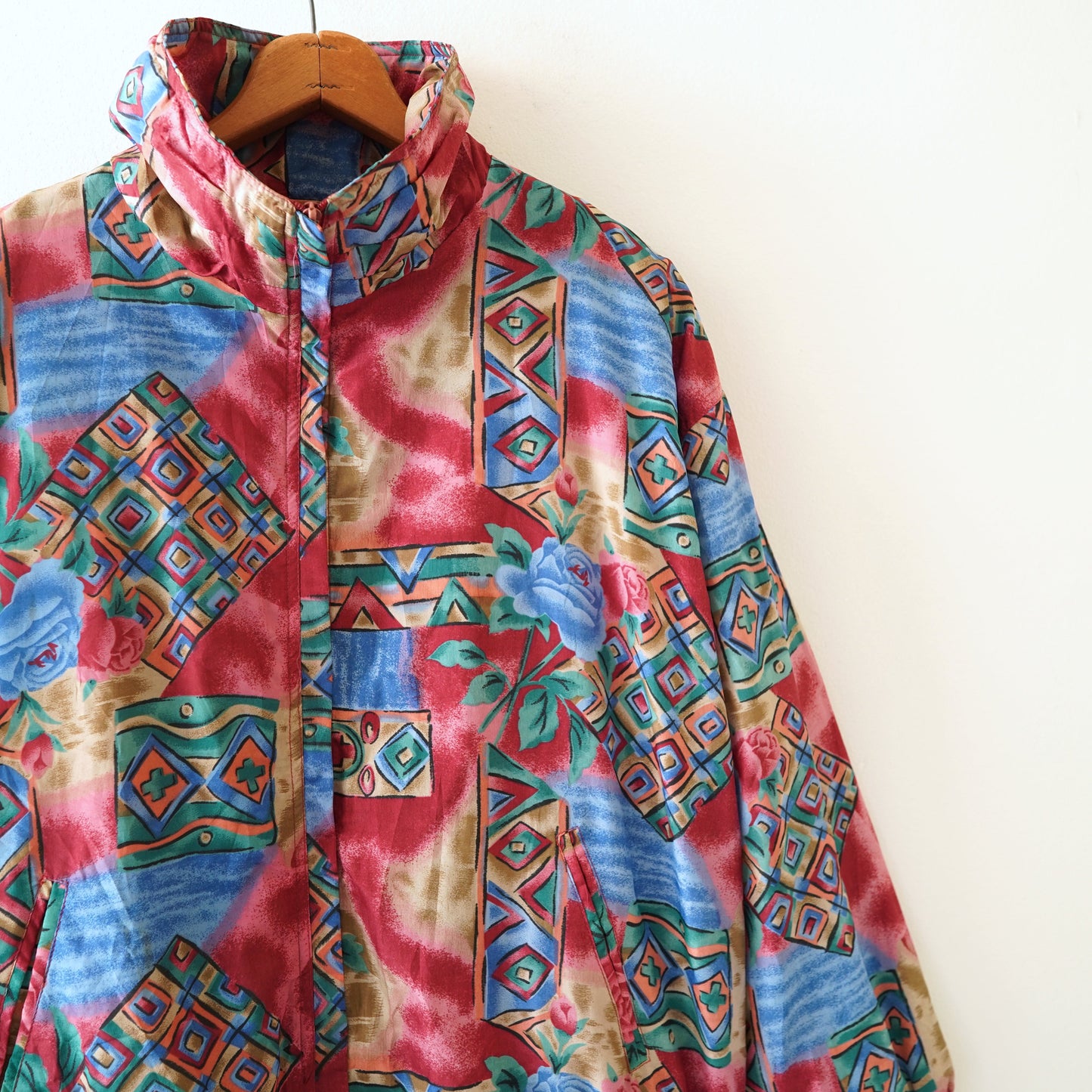 90s Pattern Nylon jacket