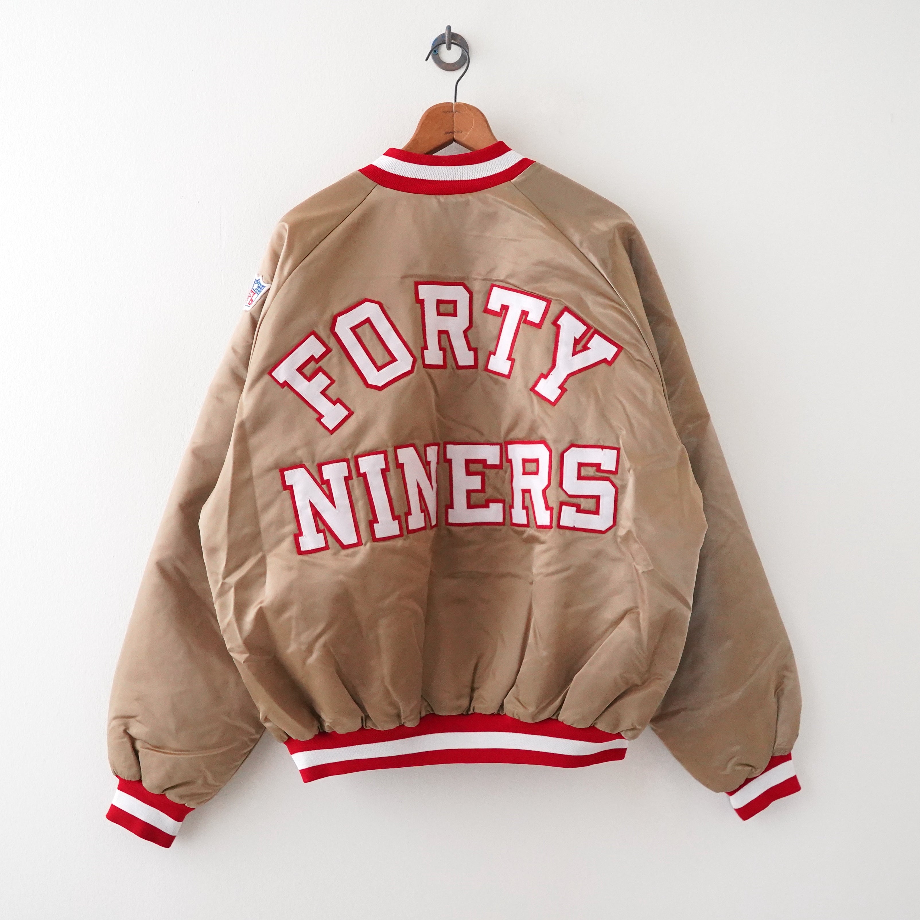 ほ*9様 【本日値下】90s chalk line 49ers スタジャン US 90s Chalk Line スタジャン 49ERS ゴールド USA XL表記