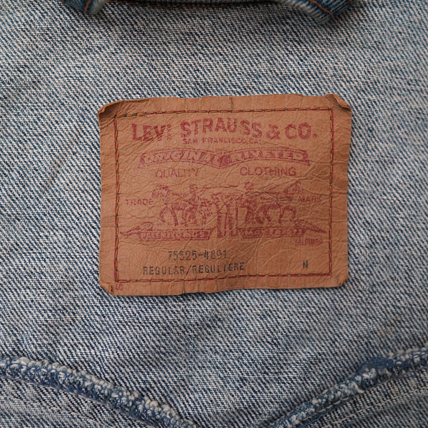 90s Levi's denim jacket