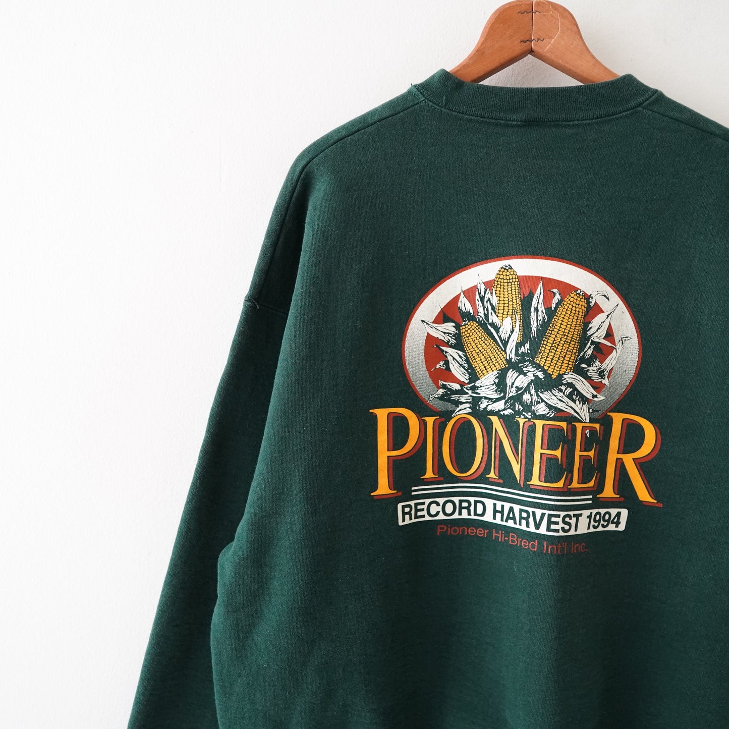 90s Pioneer Hi-Bred International, Inc. sweat