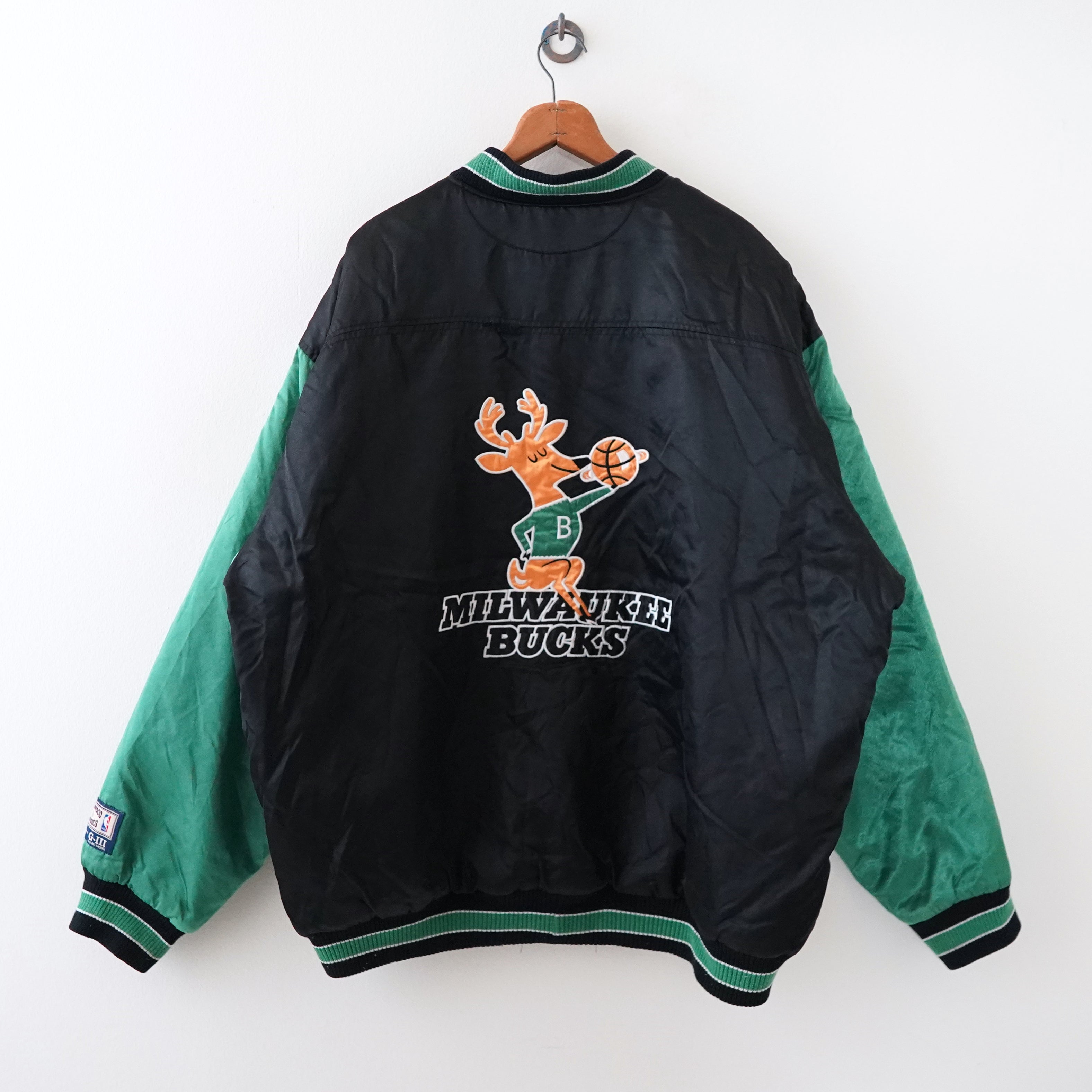 NBA Milwaukee Bucks stadium jacket – NEVER KNOWS