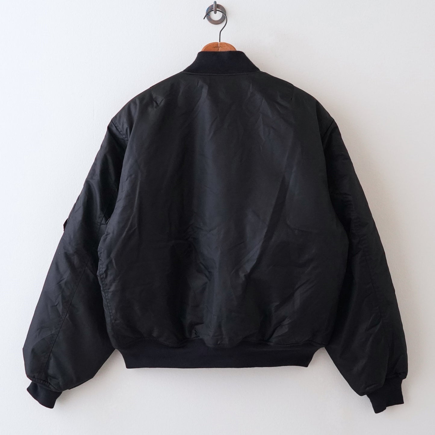 Reversible bomber jacket