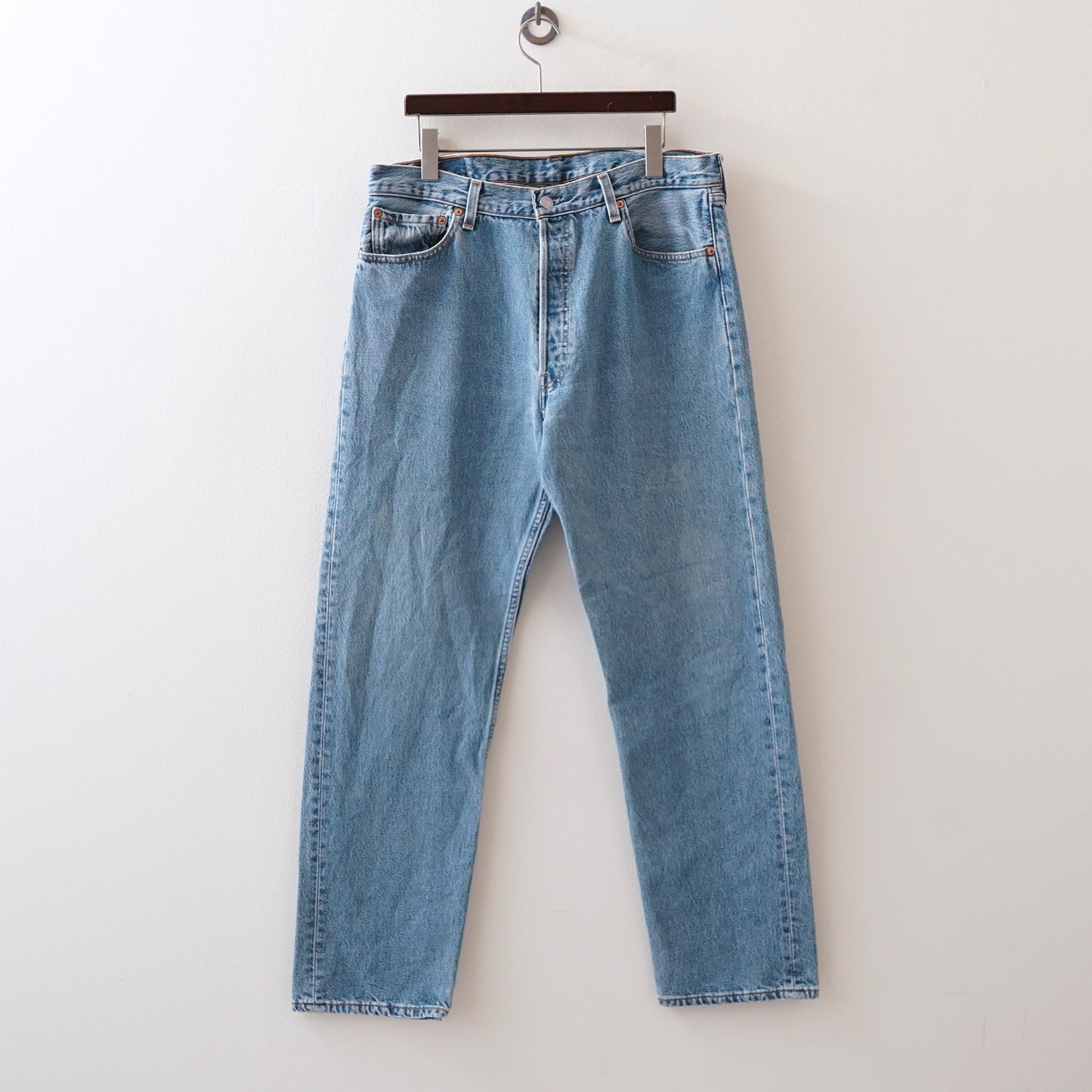 Levi's 501 tapered denim pants