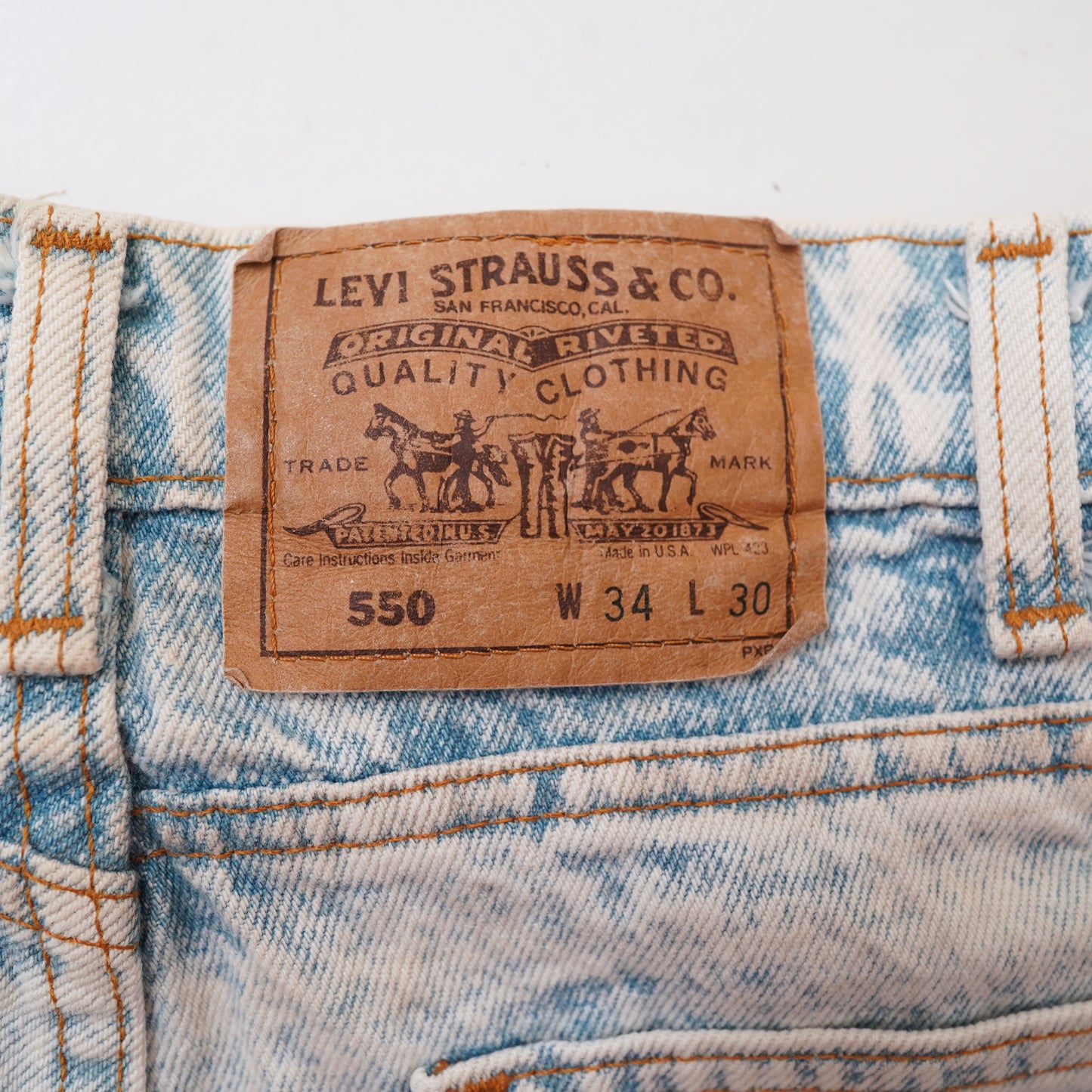 Levi's 550 denim pants