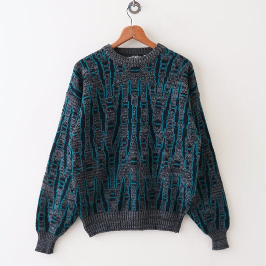 Pattern sweater