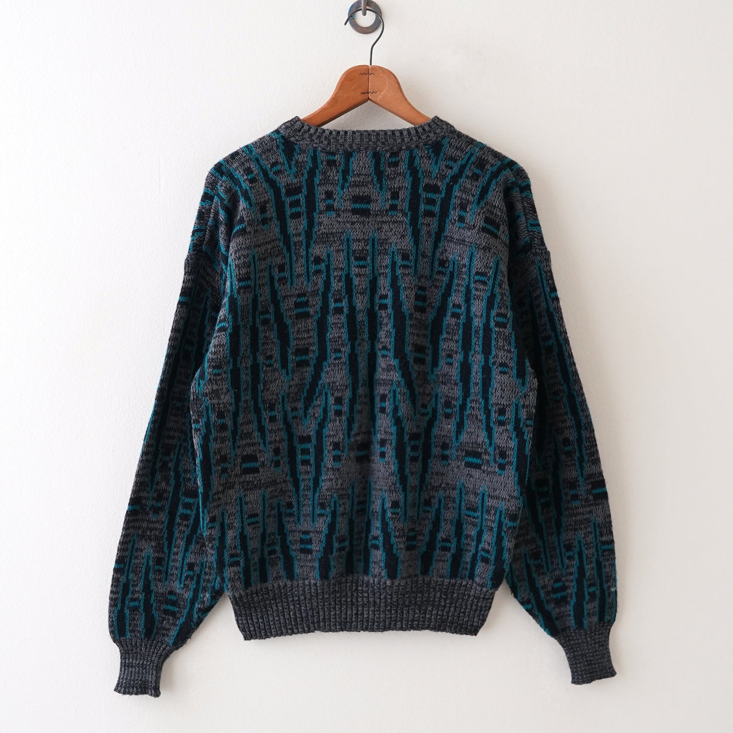 Pattern sweater