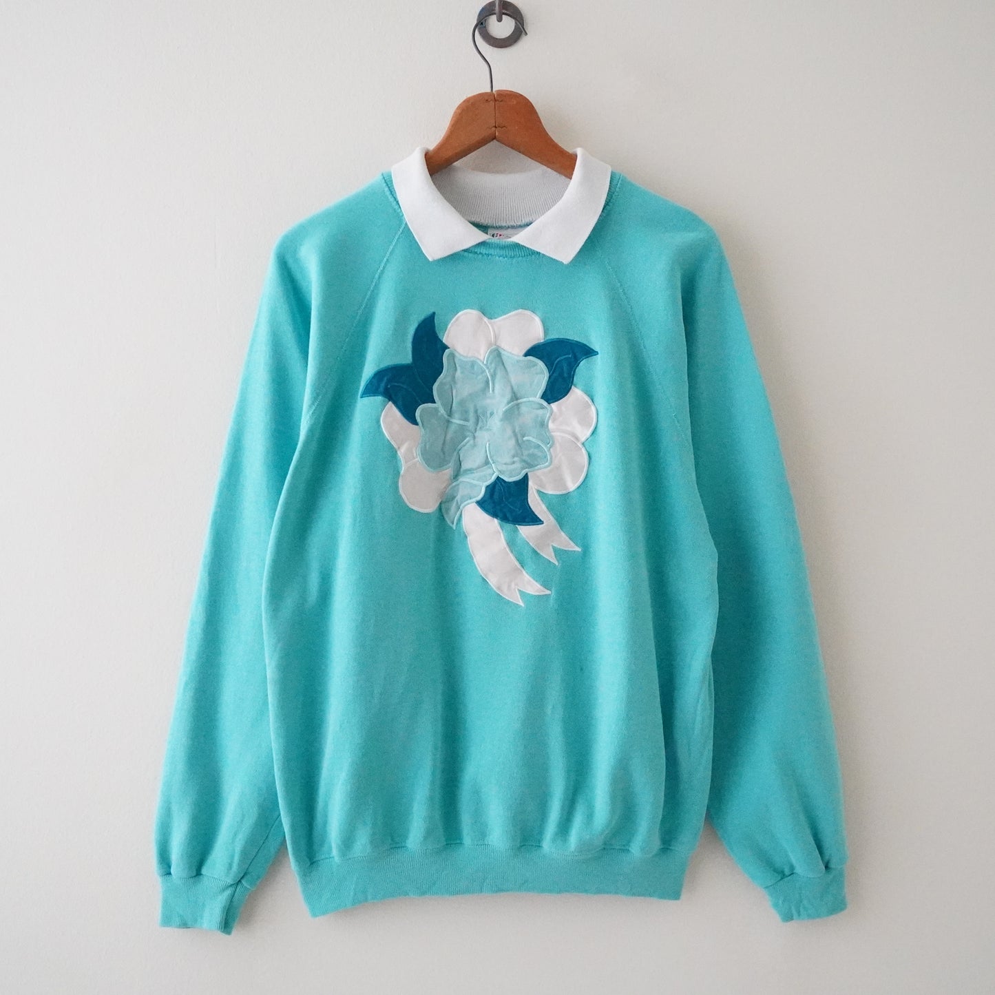 90s flower printed sweat