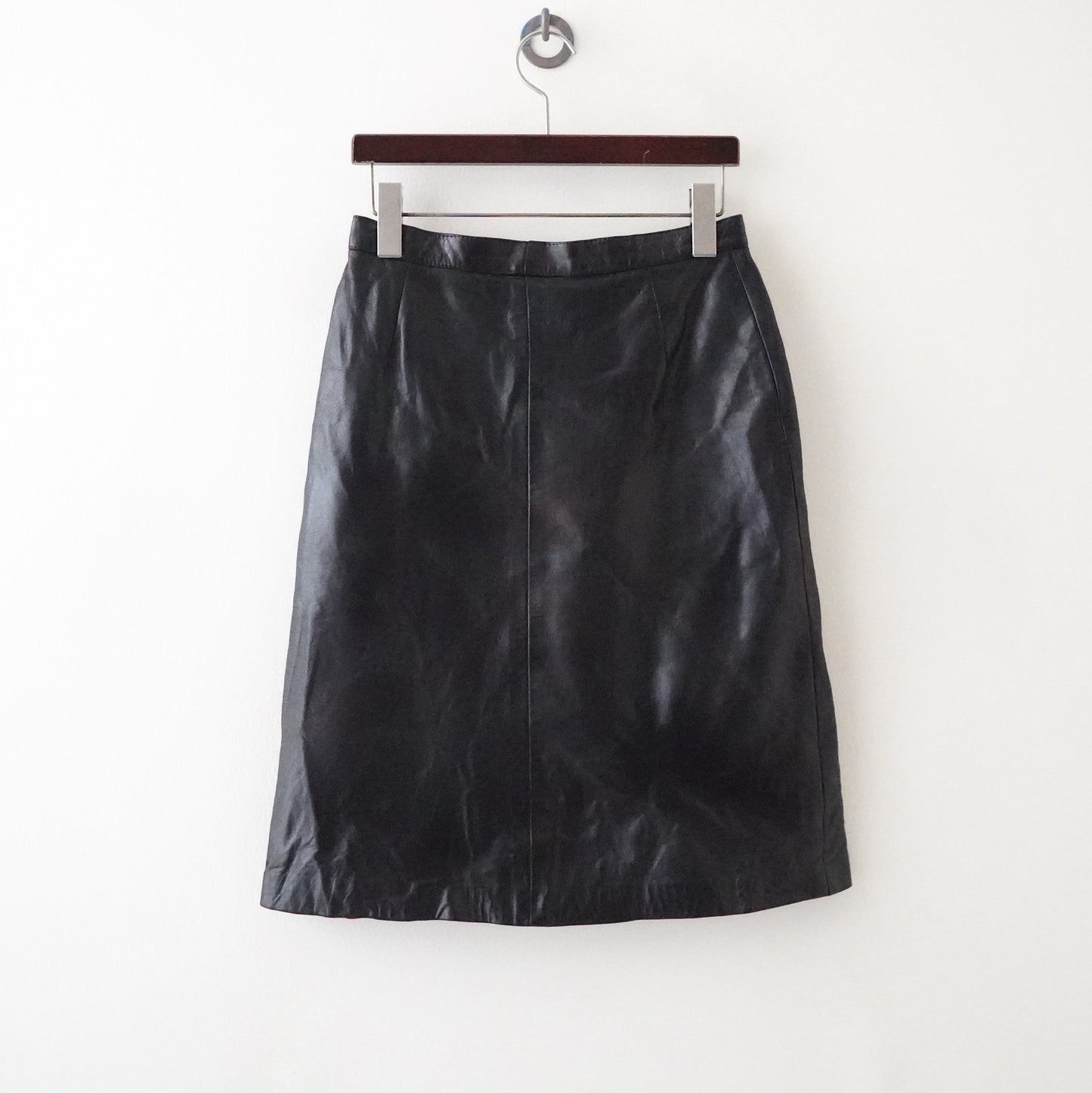 leather slit skirt