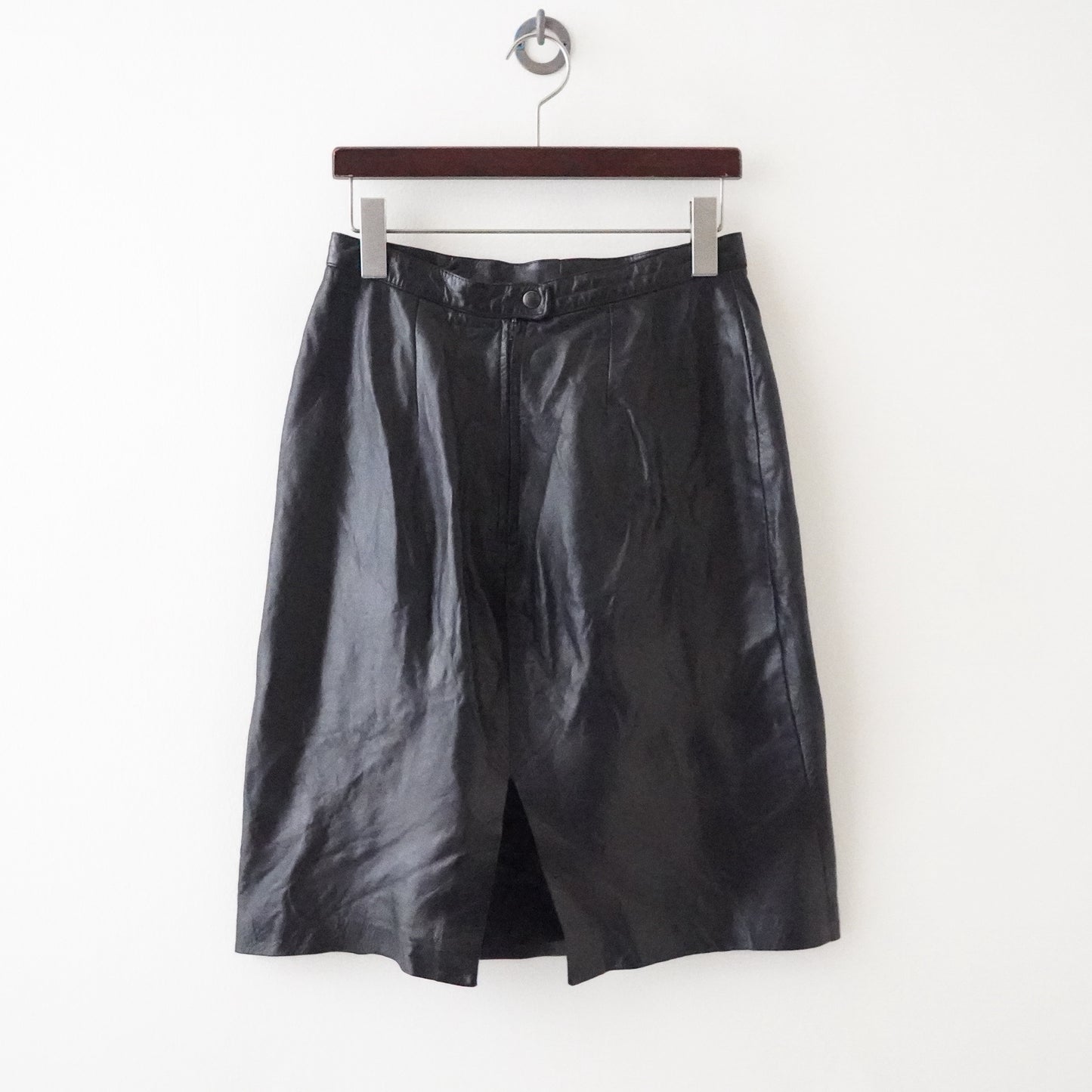 leather slit skirt