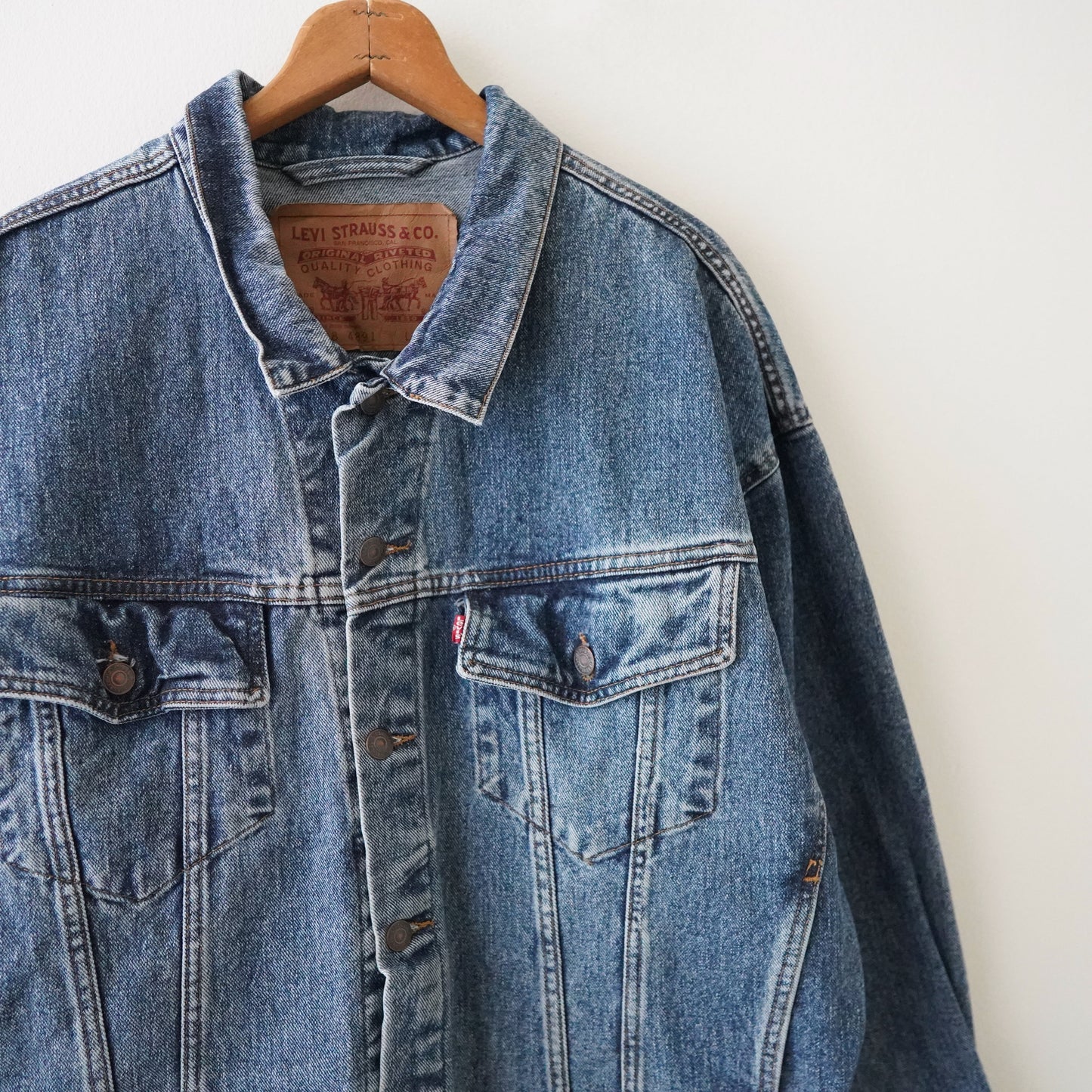 90s Levi's denim jacket