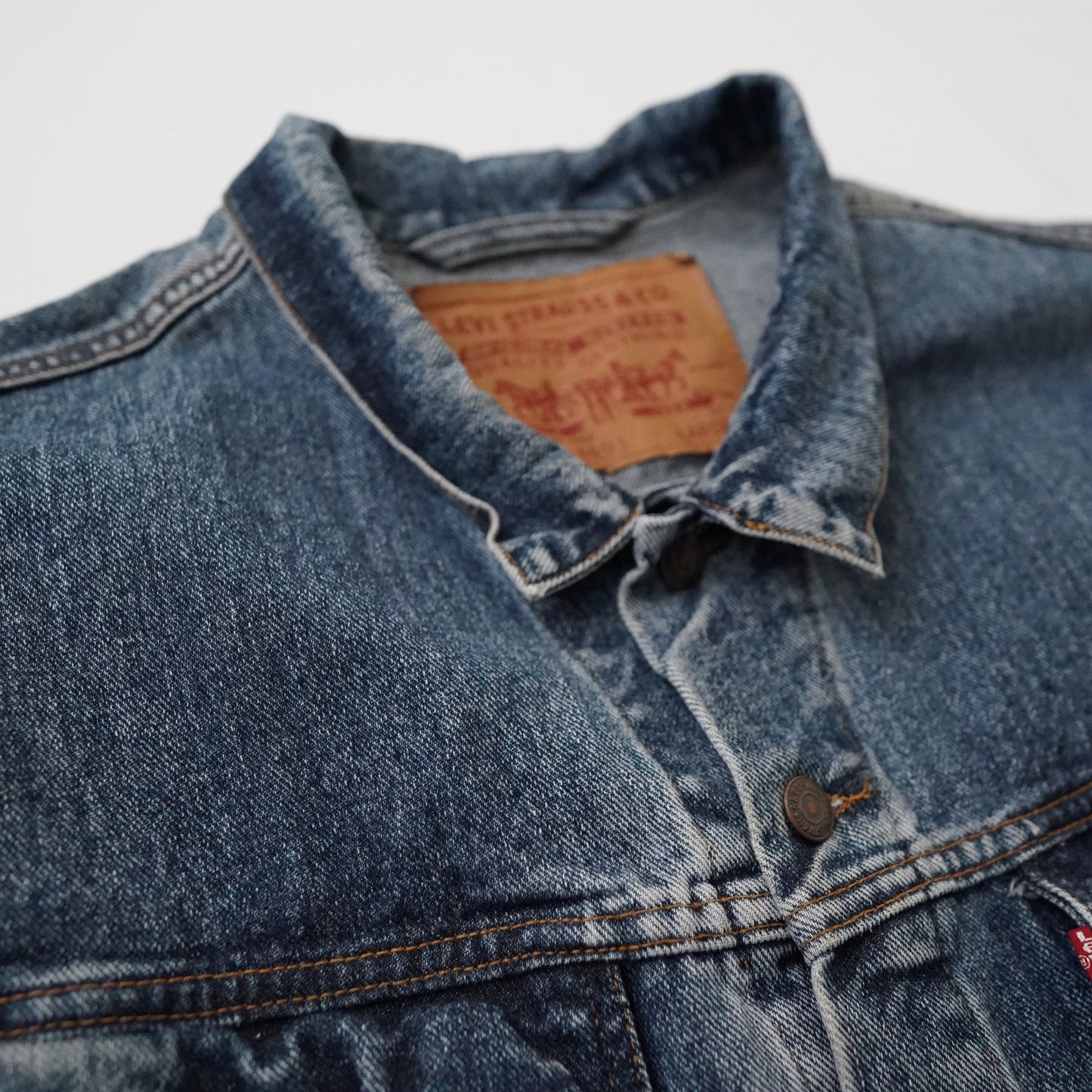 90s Levi's denim jacket