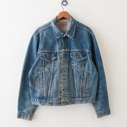 90s Levi's denim jacket