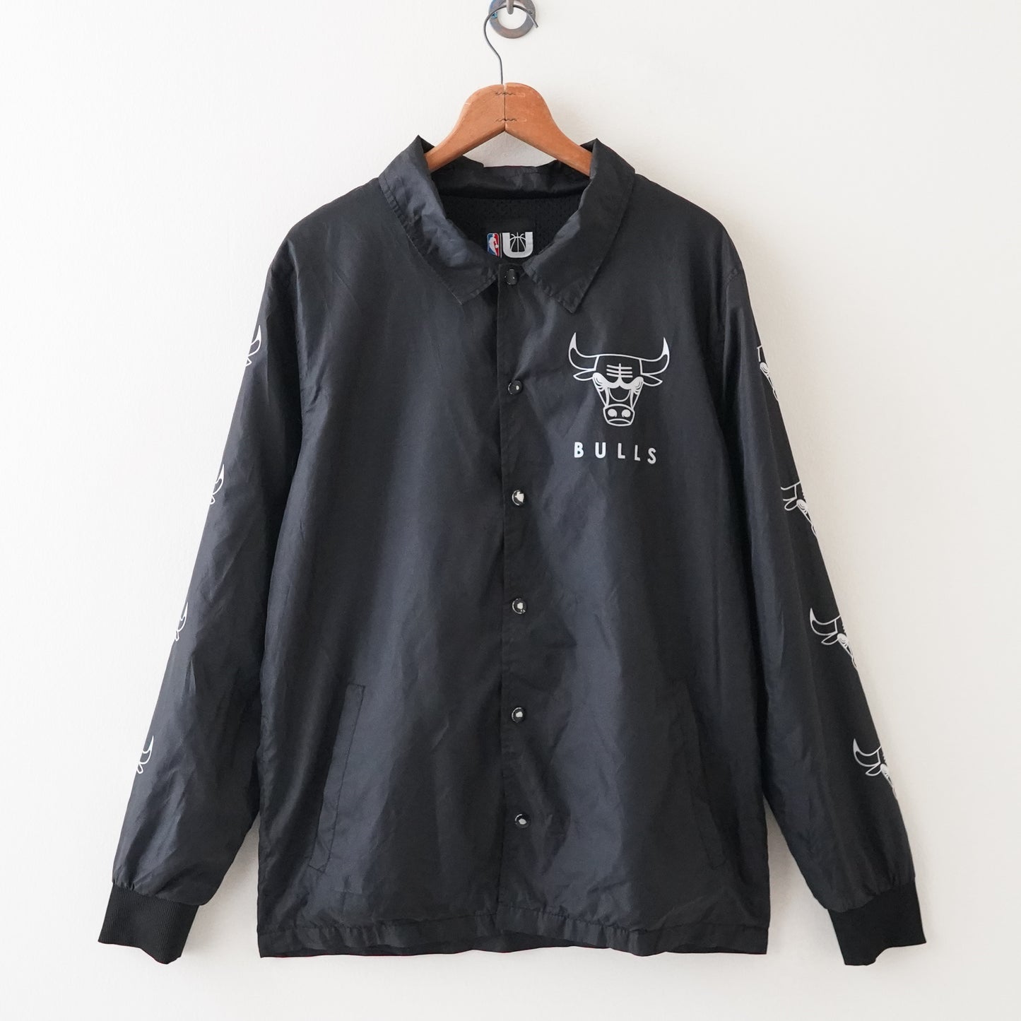 NBA BULLS coach jacket