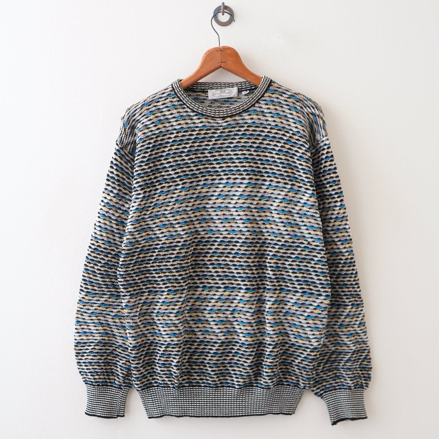 Acryl sweater